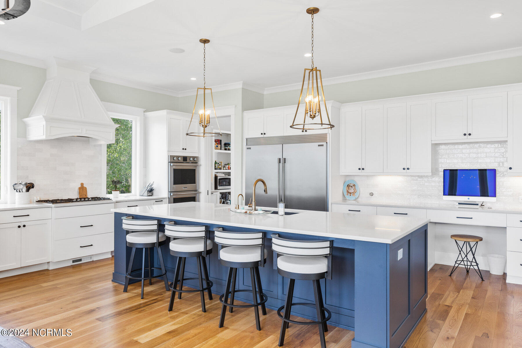 320 Ballast Point Road