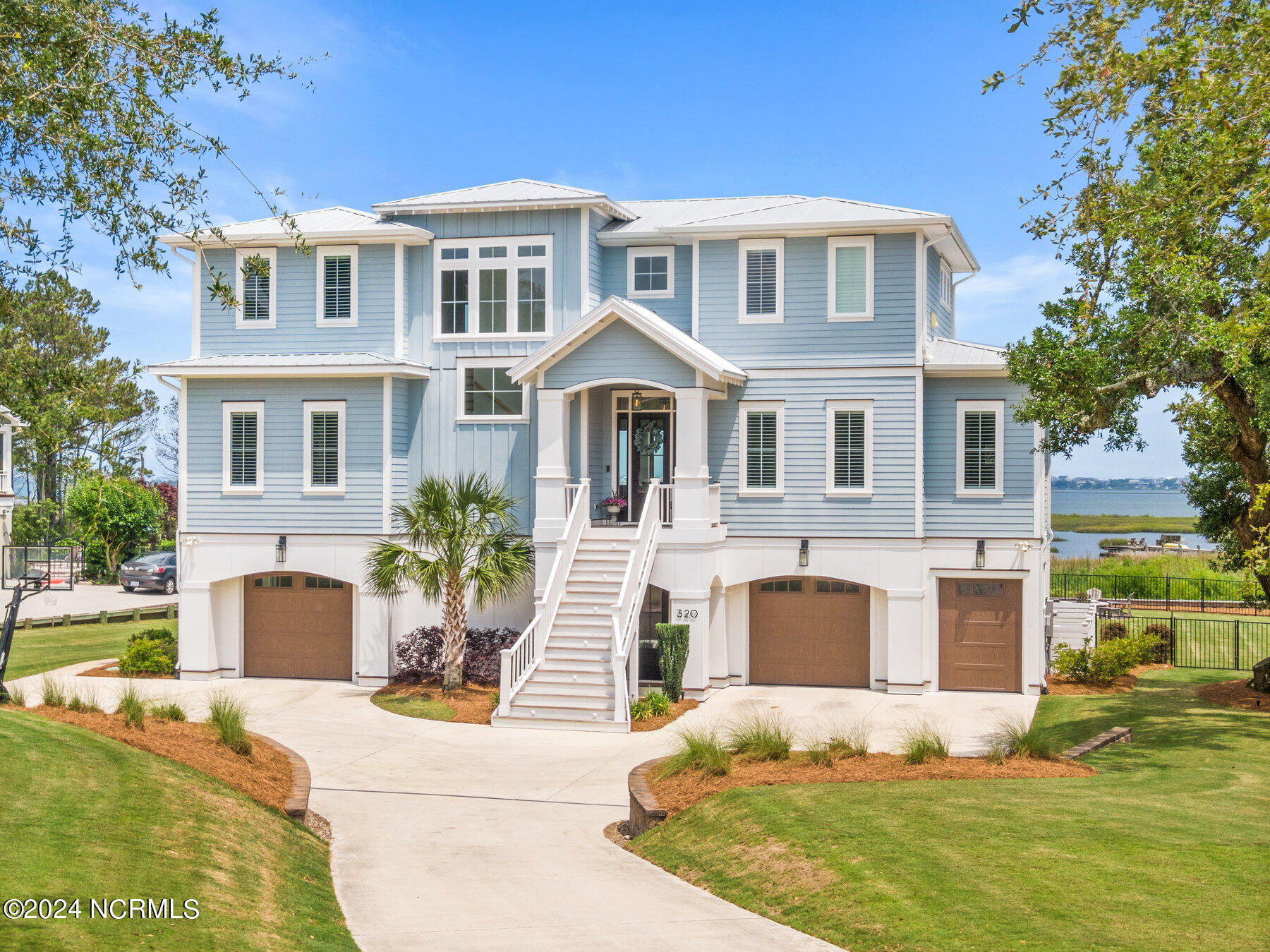 320 Ballast Point Road