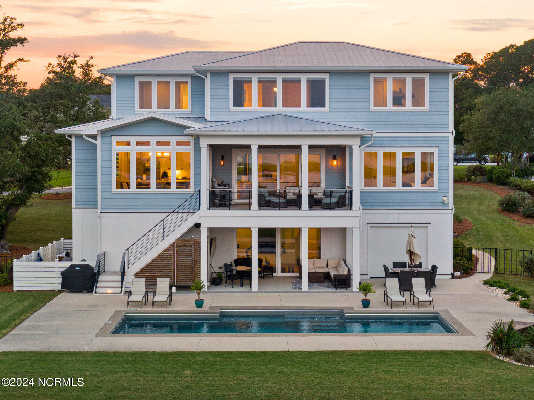 320 Ballast Point Road