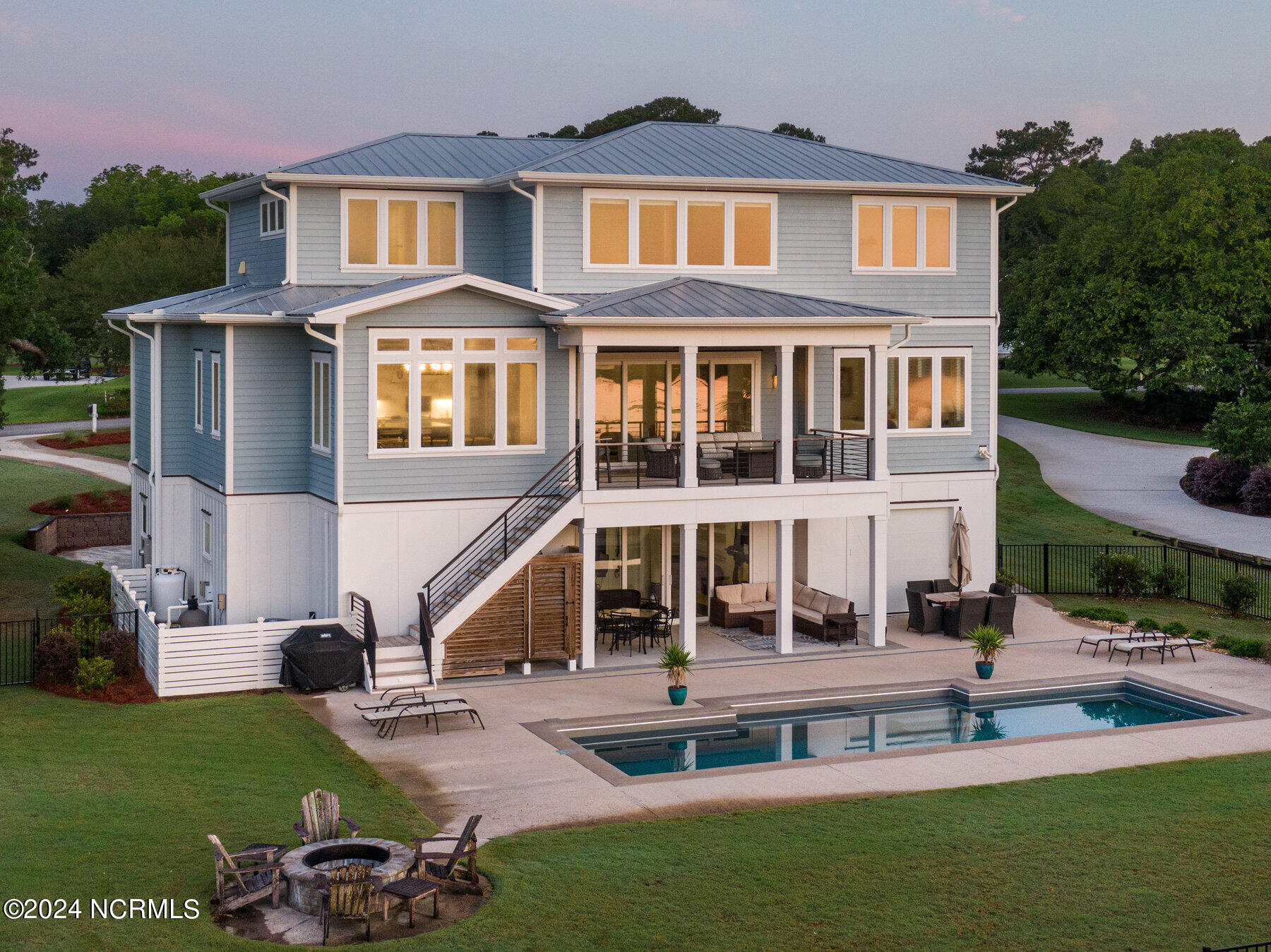 320 Ballast Point Road