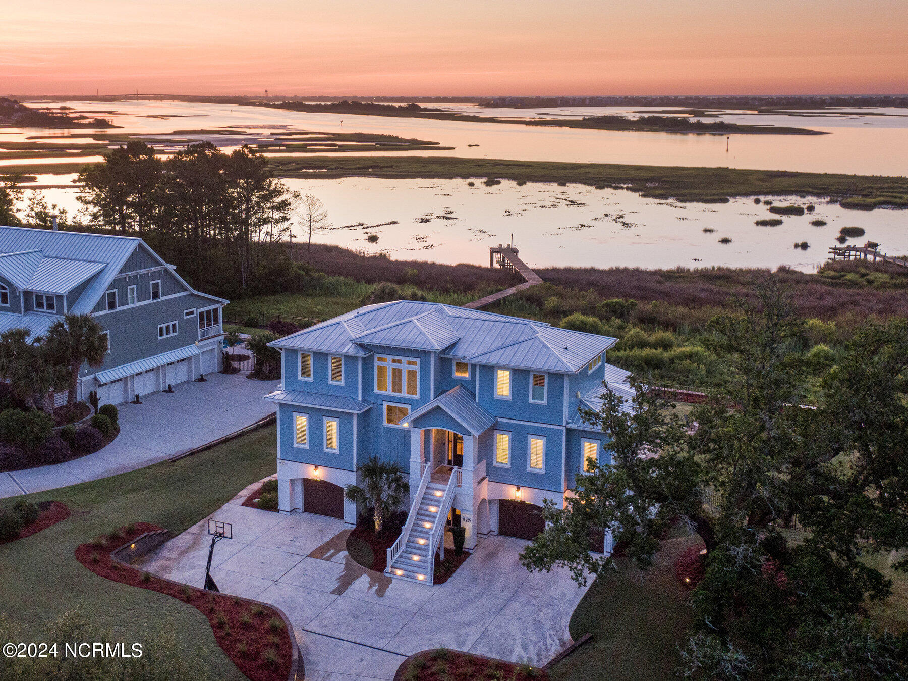 320 Ballast Point Road