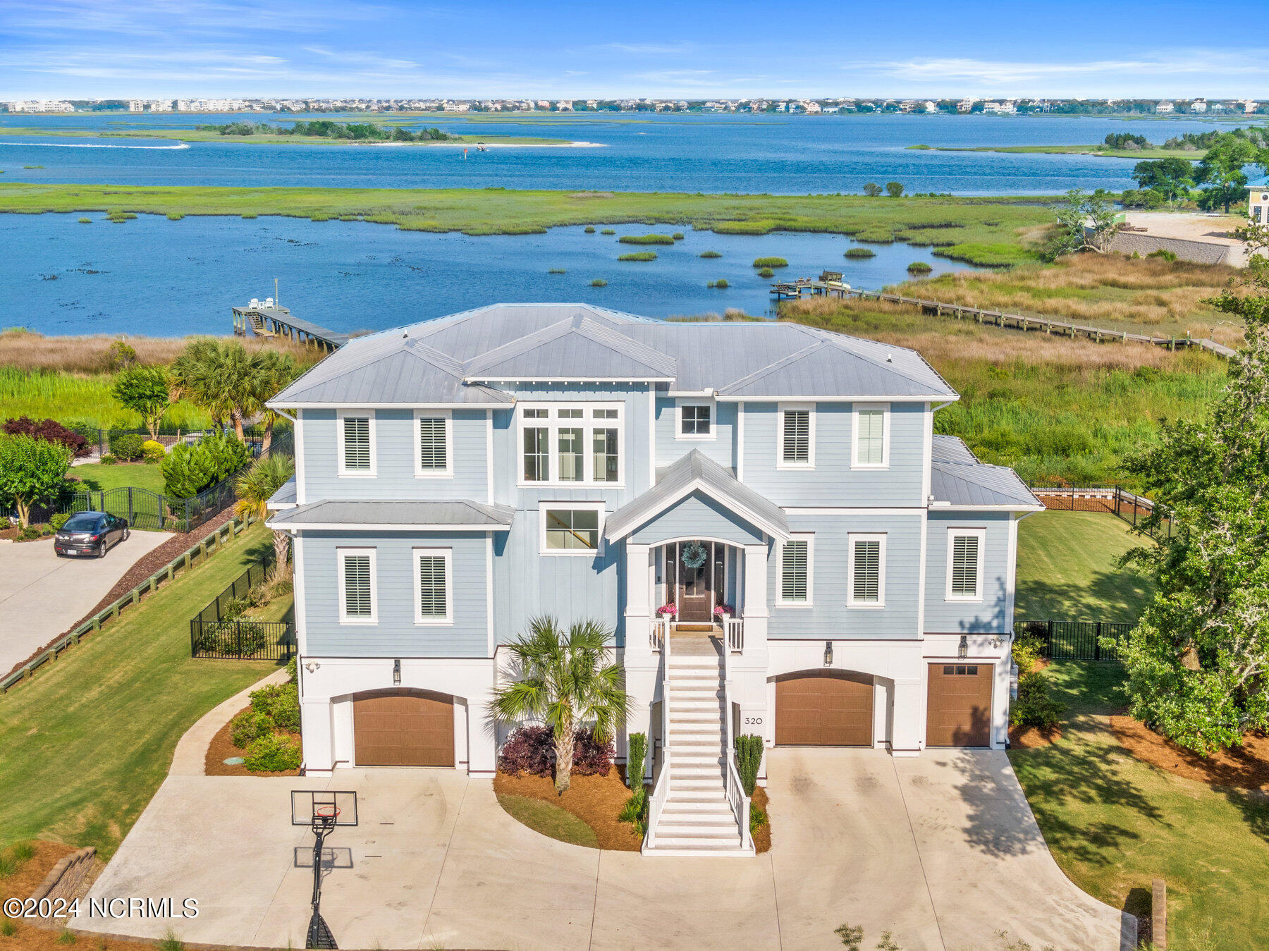 320 Ballast Point Road
