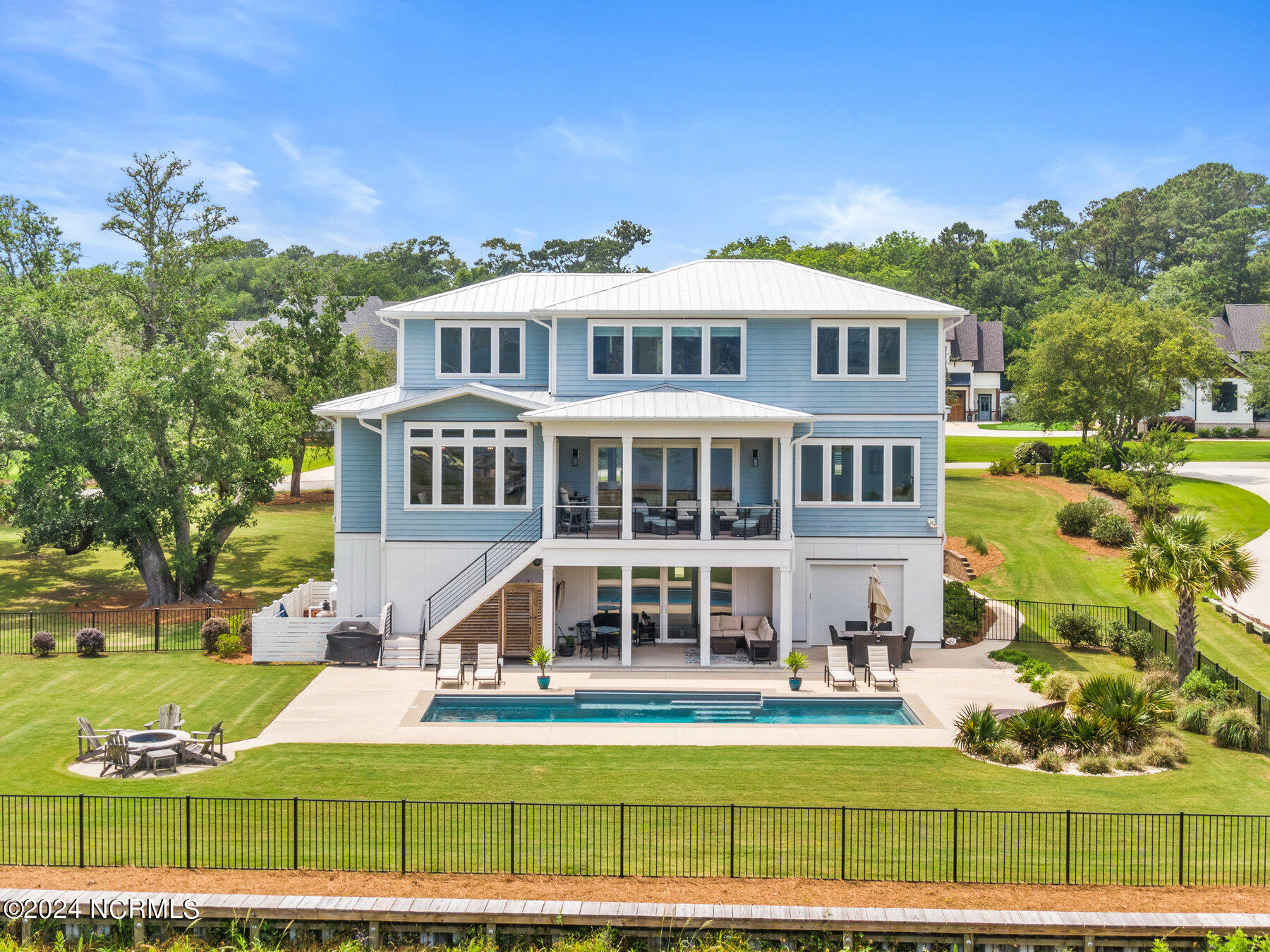 320 Ballast Point Road