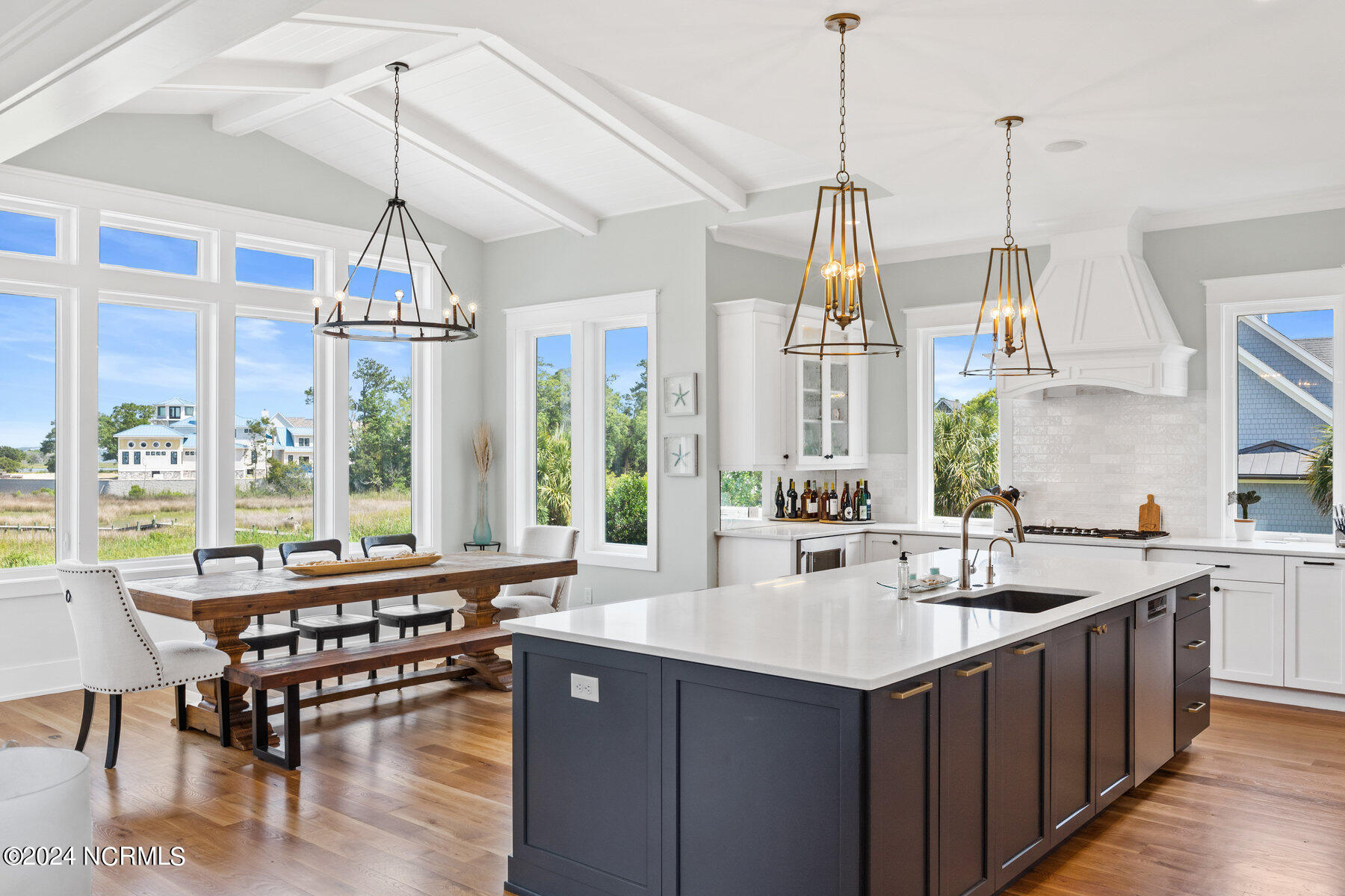 320 Ballast Point Road