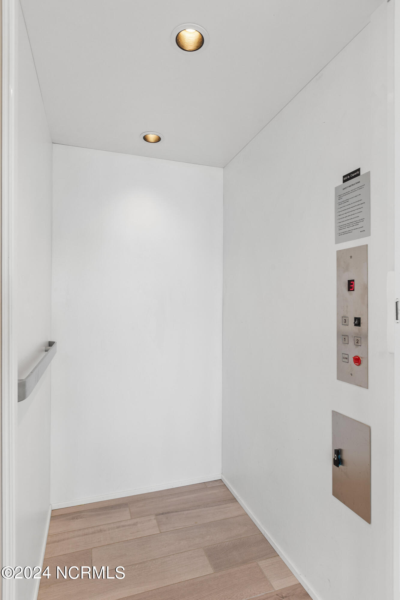 320 Ballast Point Road