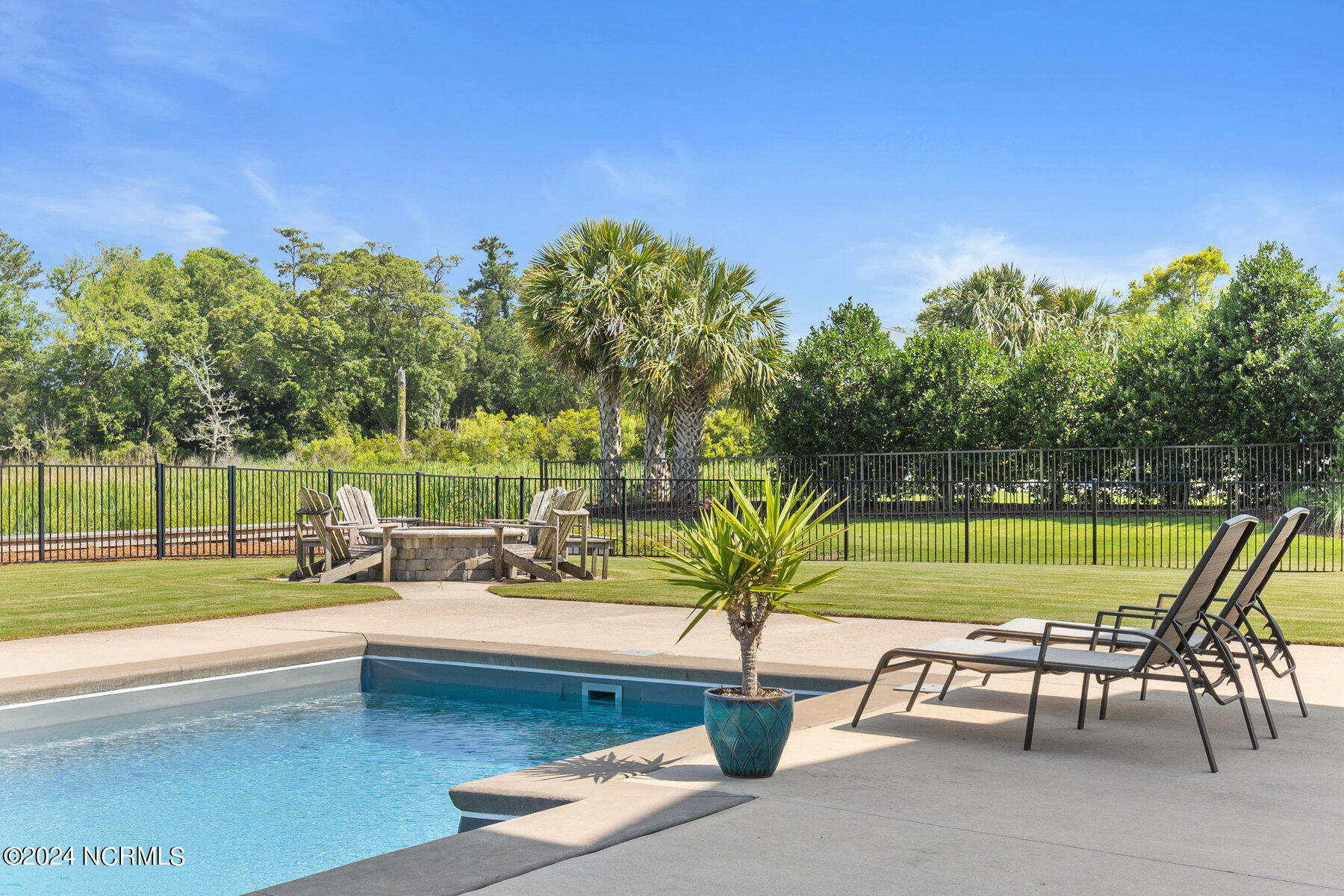 320 Ballast Point Road