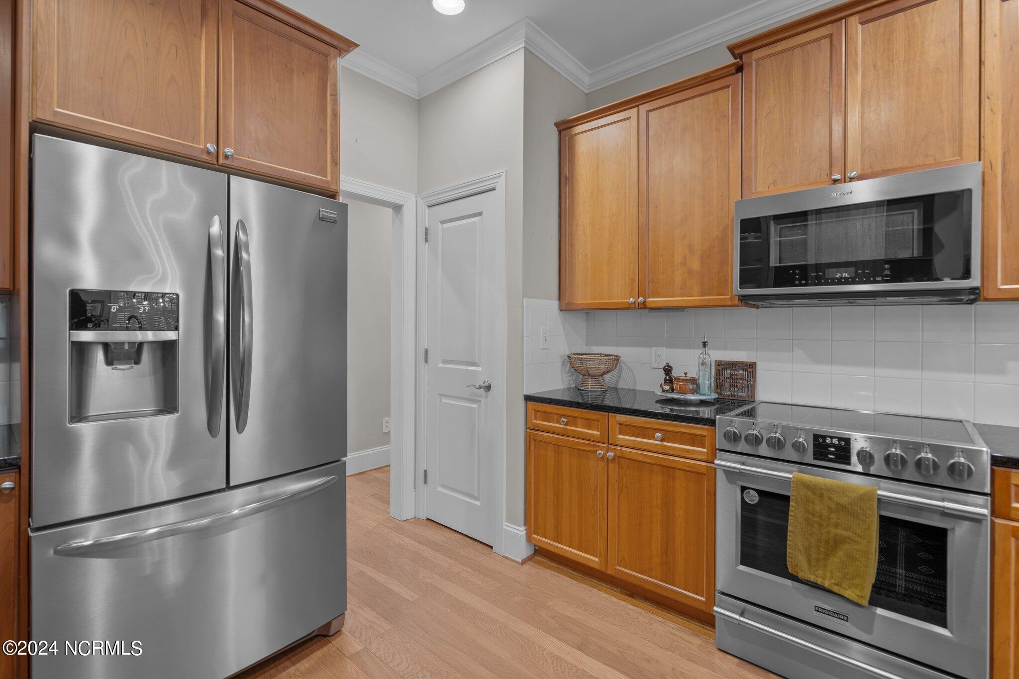 8862 Plantation Landing Drive