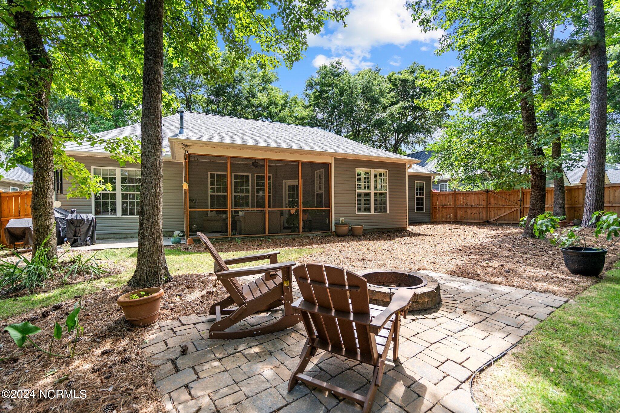 8862 Plantation Landing Drive