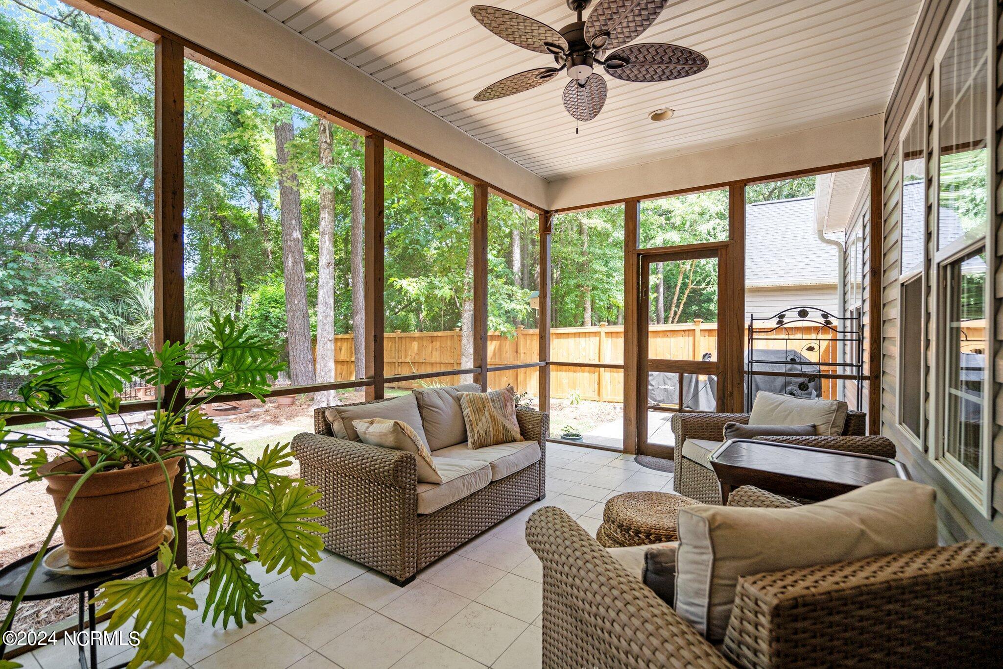 8862 Plantation Landing Drive