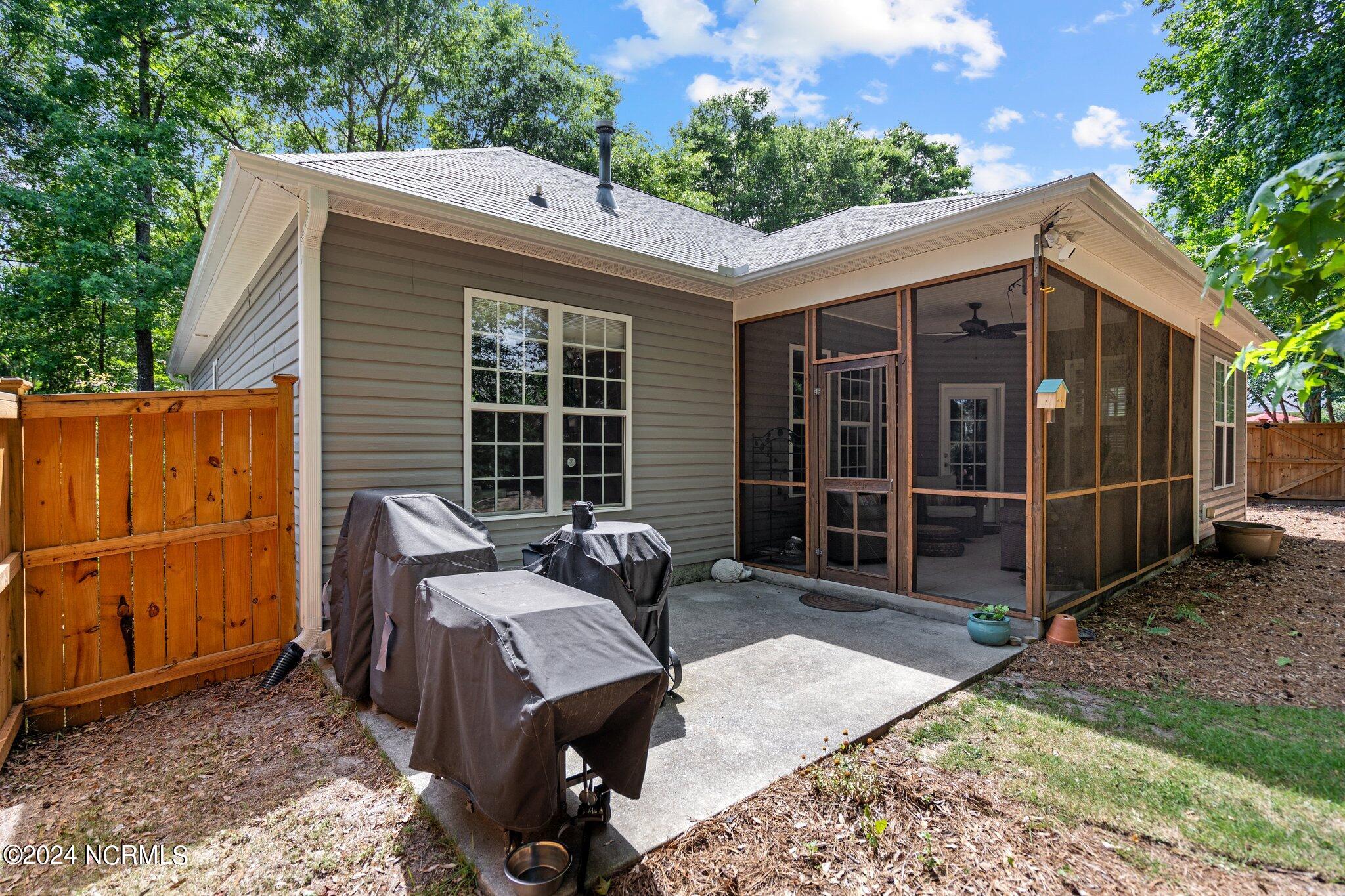 8862 Plantation Landing Drive