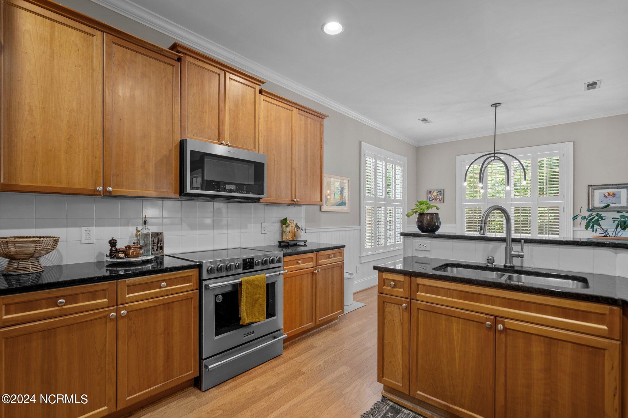 8862 Plantation Landing Drive