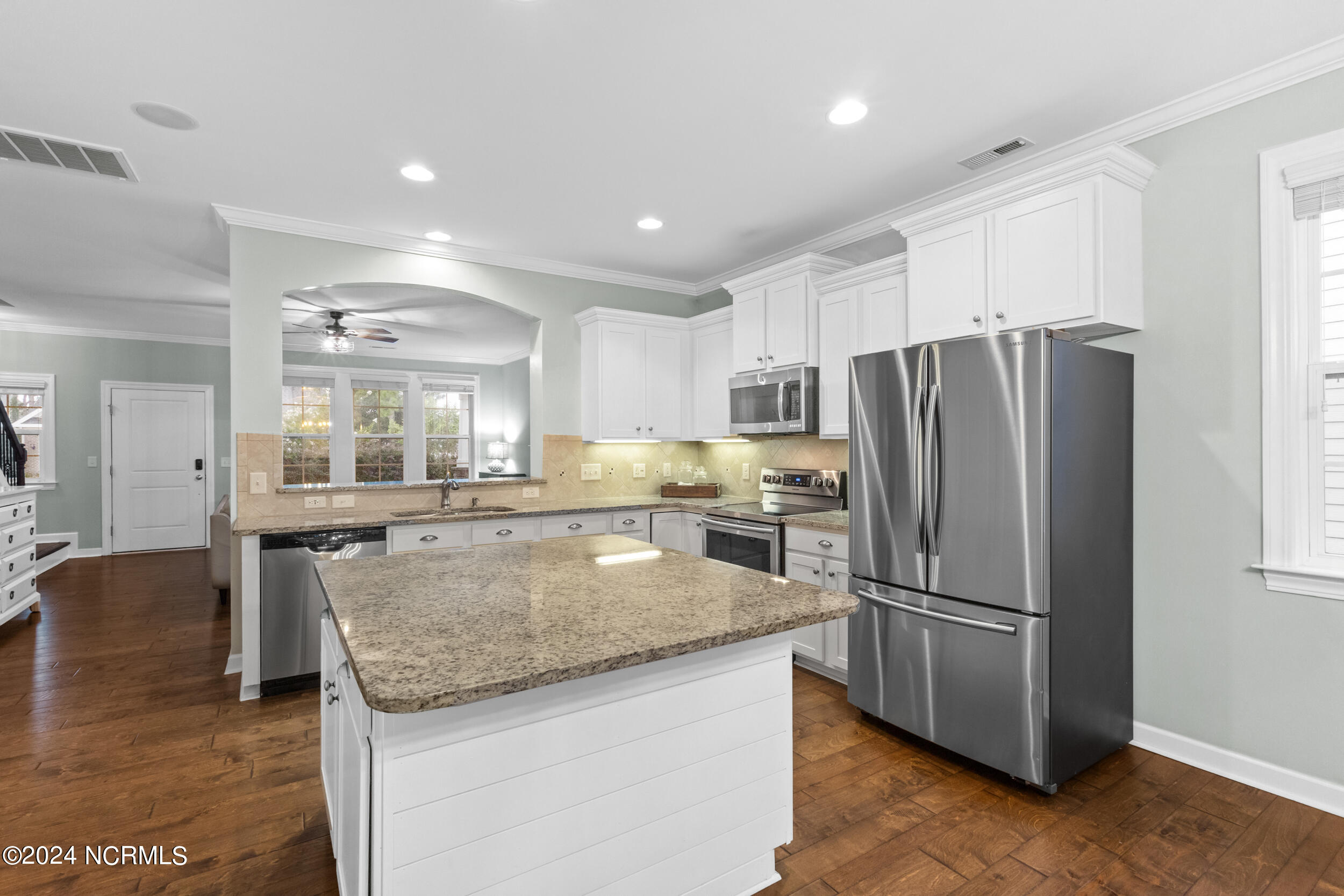 6103 Willow Glen Drive