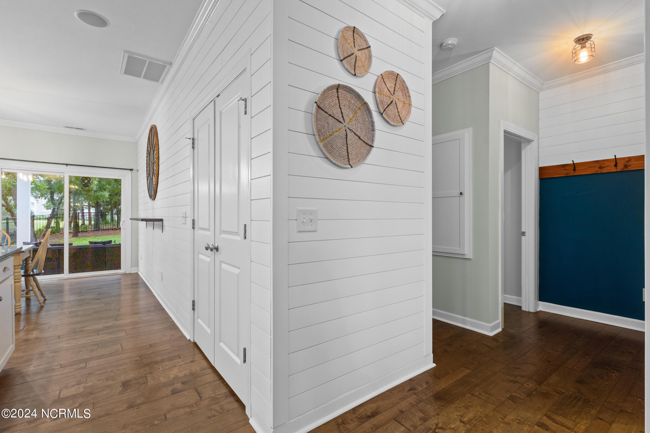 6103 Willow Glen Drive