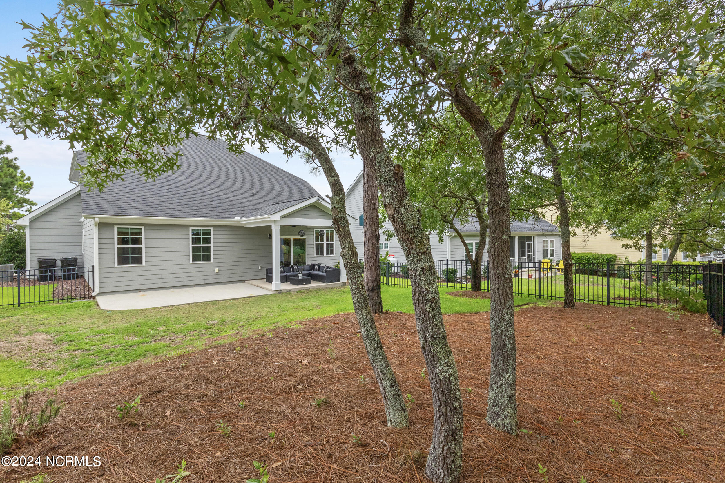 6103 Willow Glen Drive