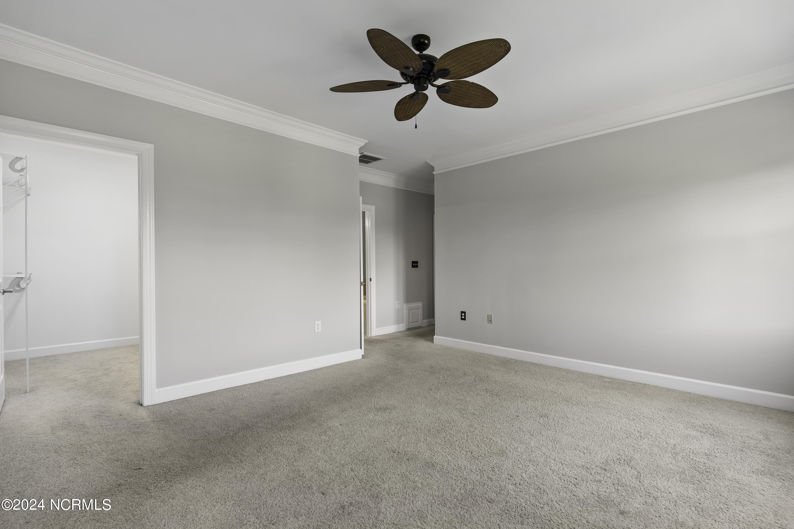 554 Grande Manor Court, 303