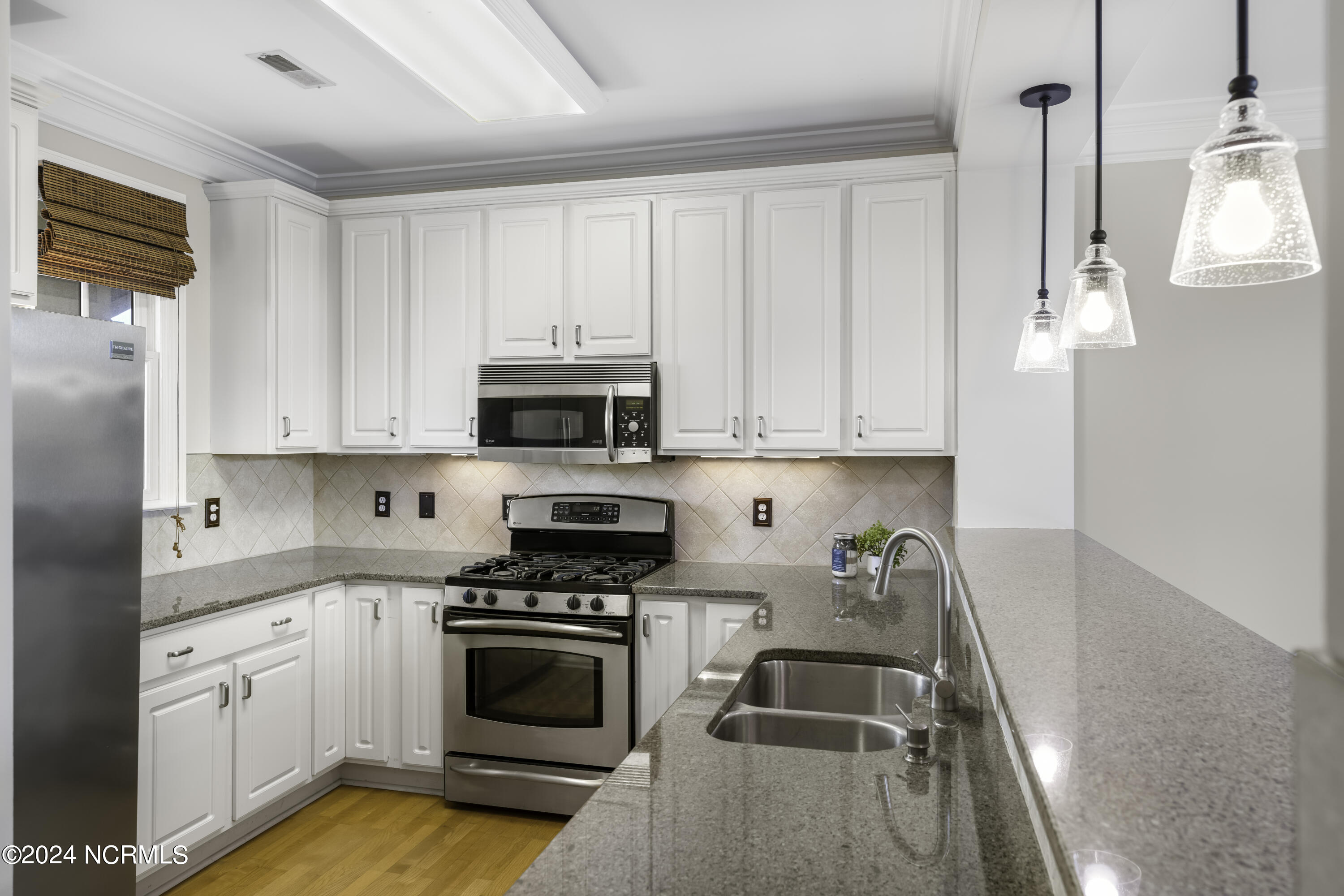 554 Grande Manor Court, 303