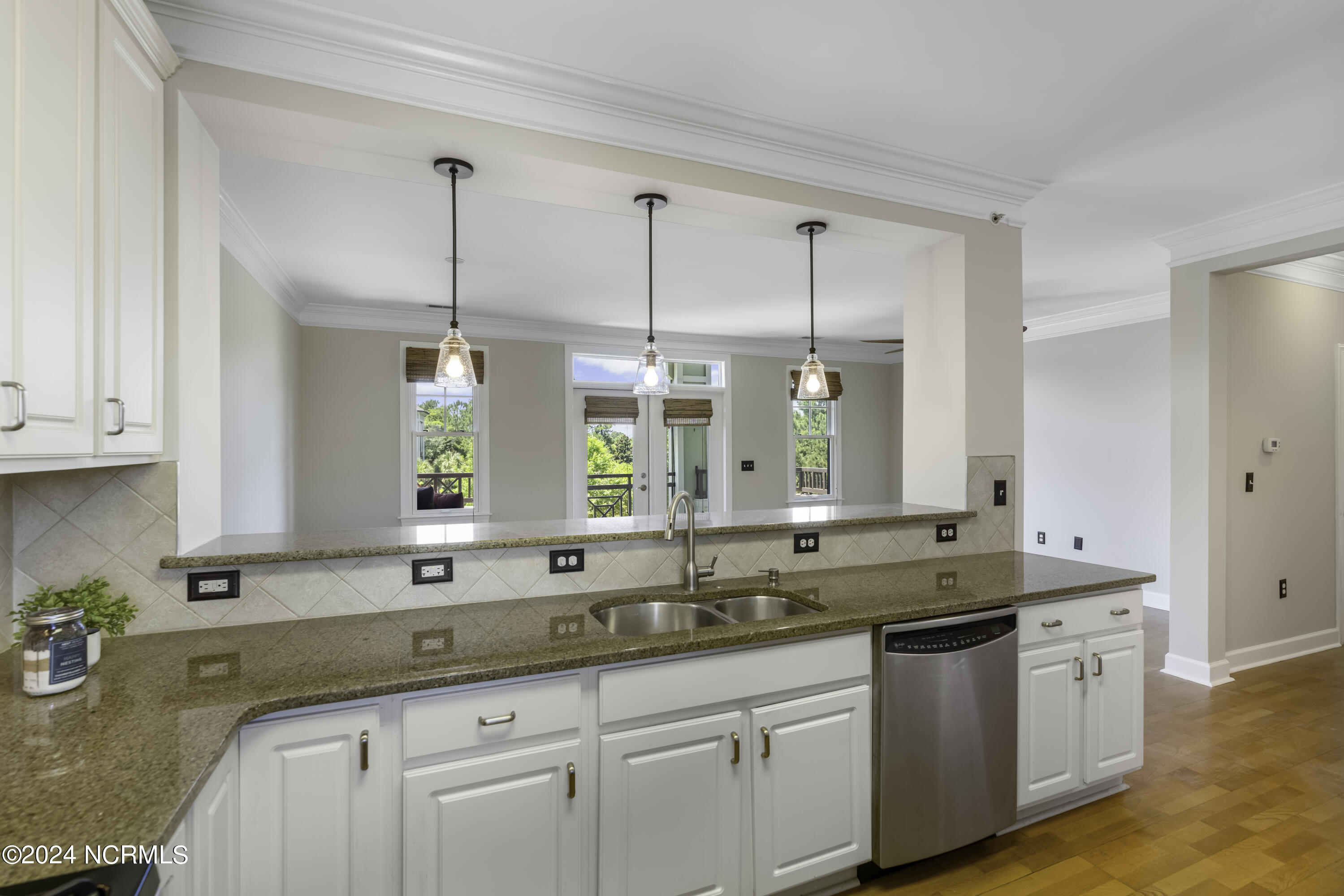 554 Grande Manor Court, 303