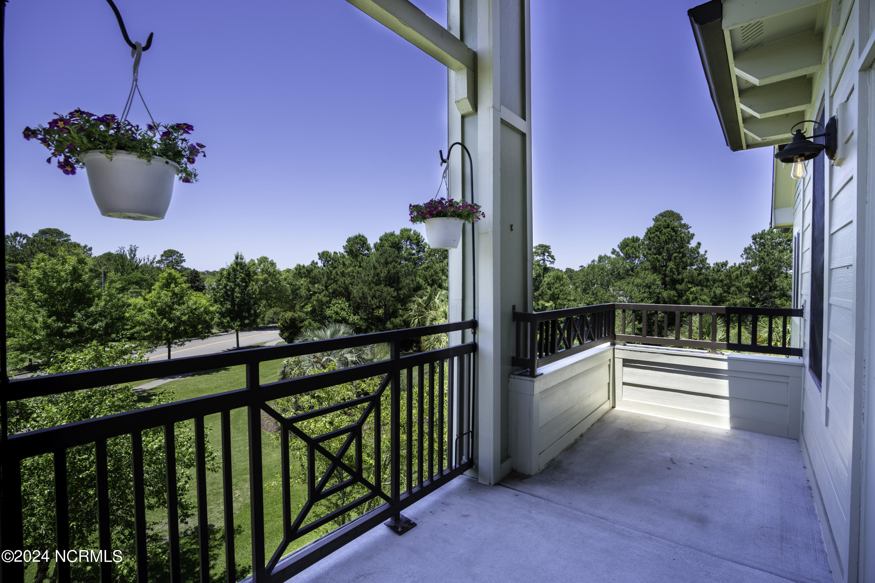 554 Grande Manor Court, 303