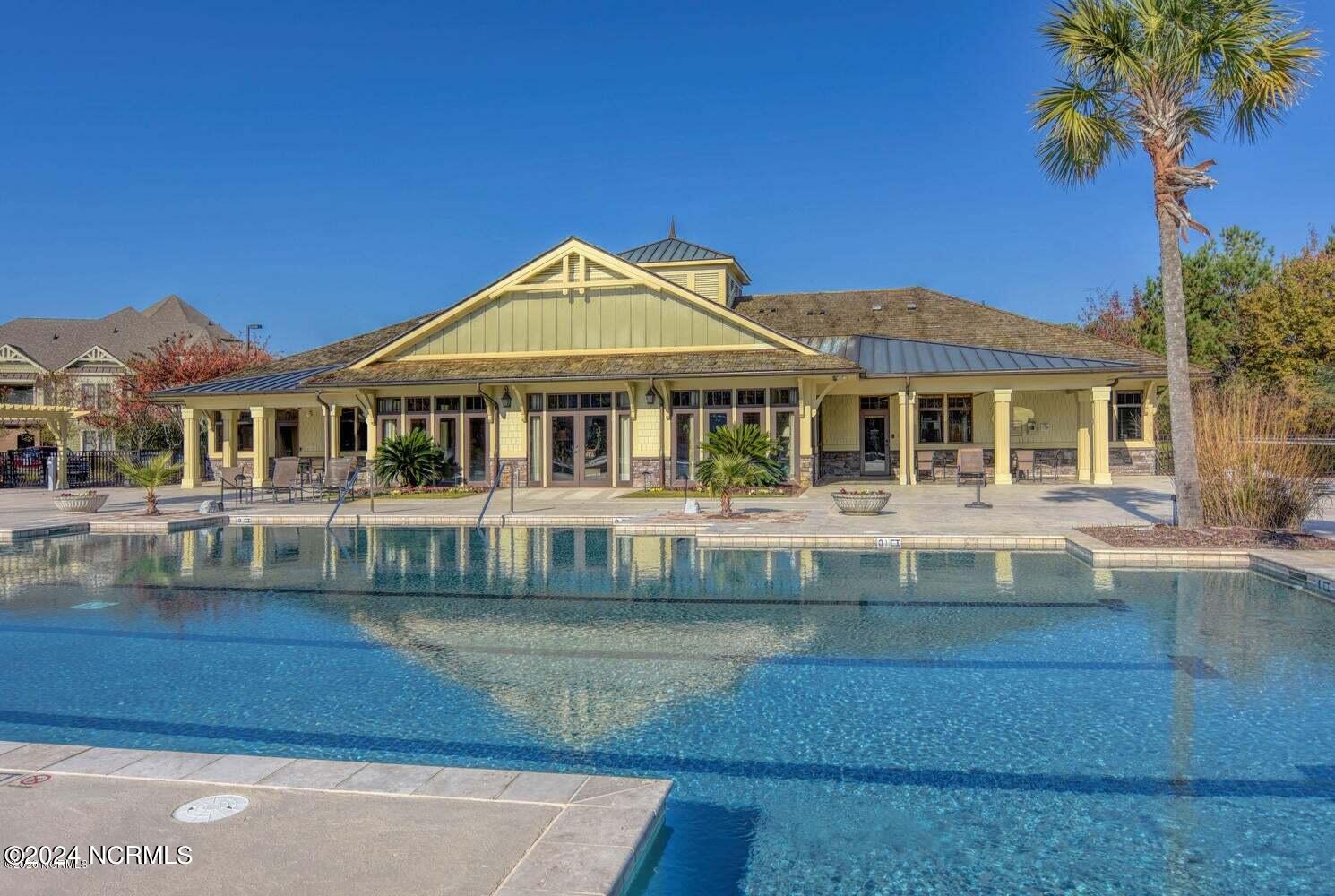 554 Grande Manor Court, 303