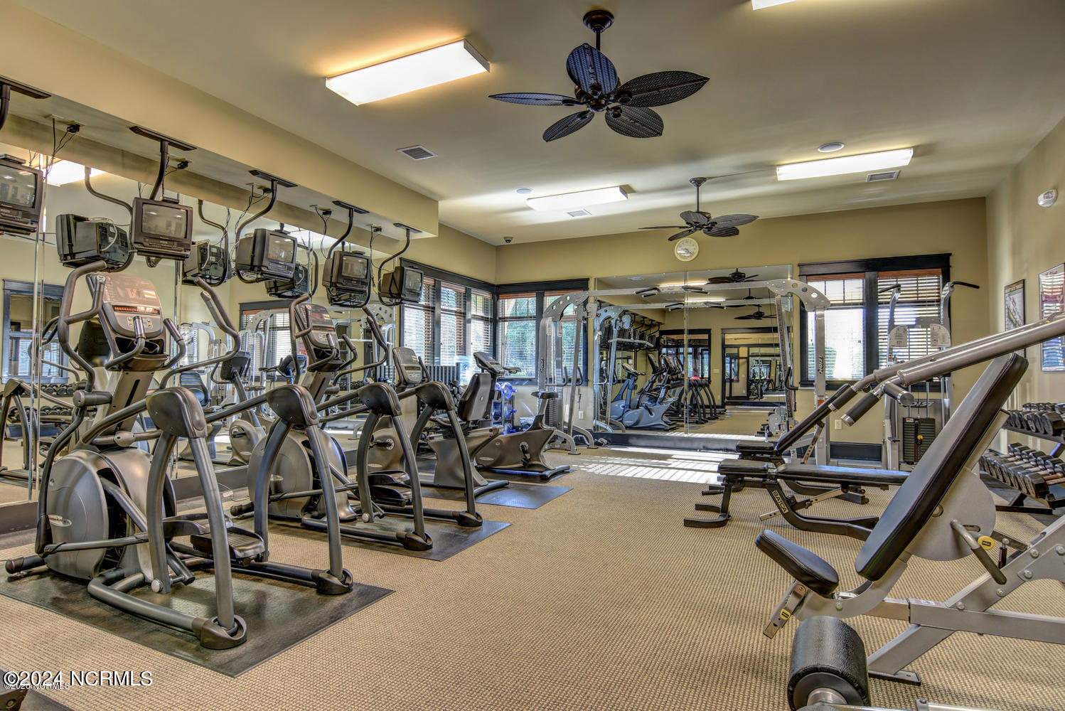 554 Grande Manor Court, 303