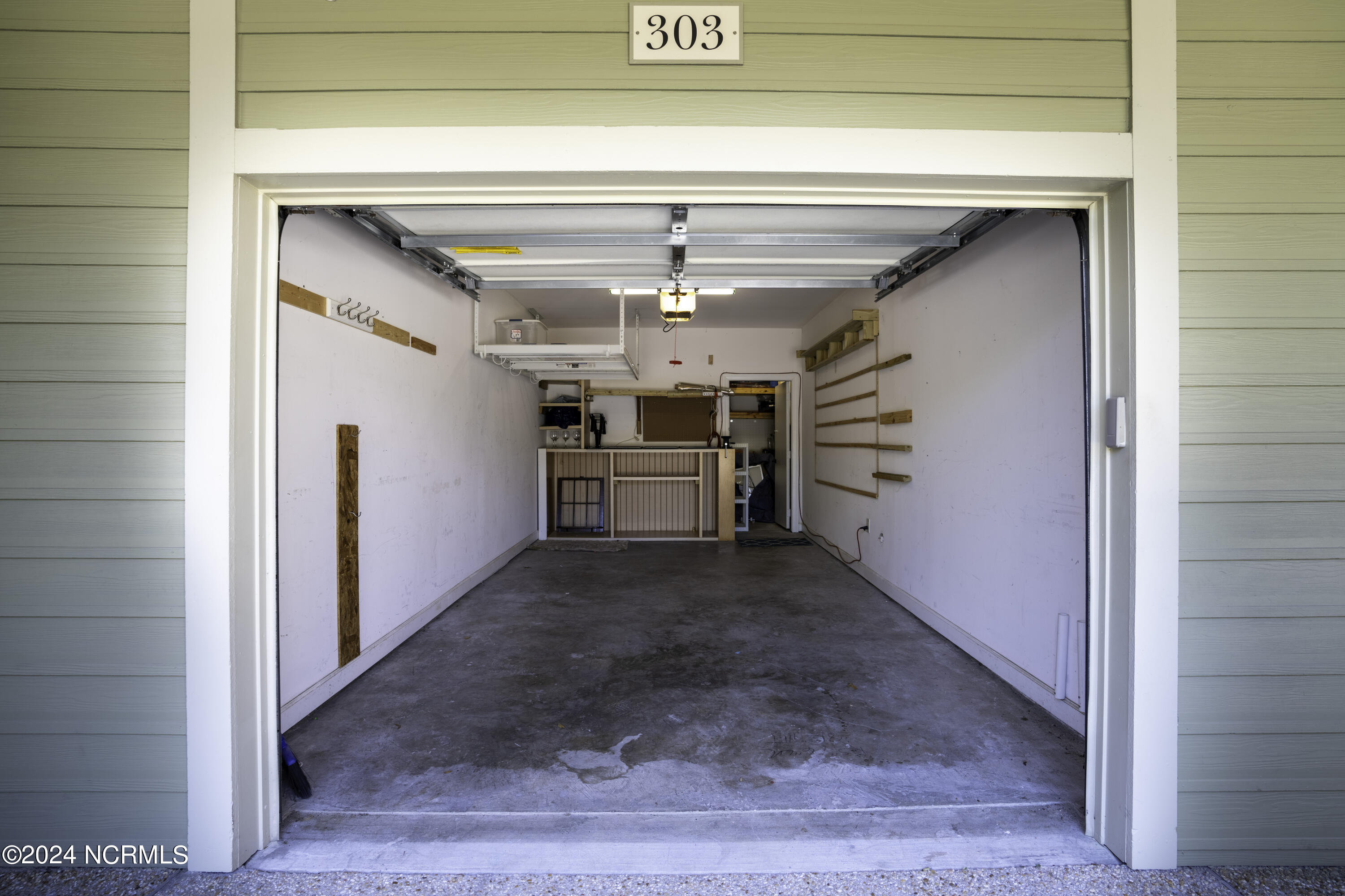 554 Grande Manor Court, 303