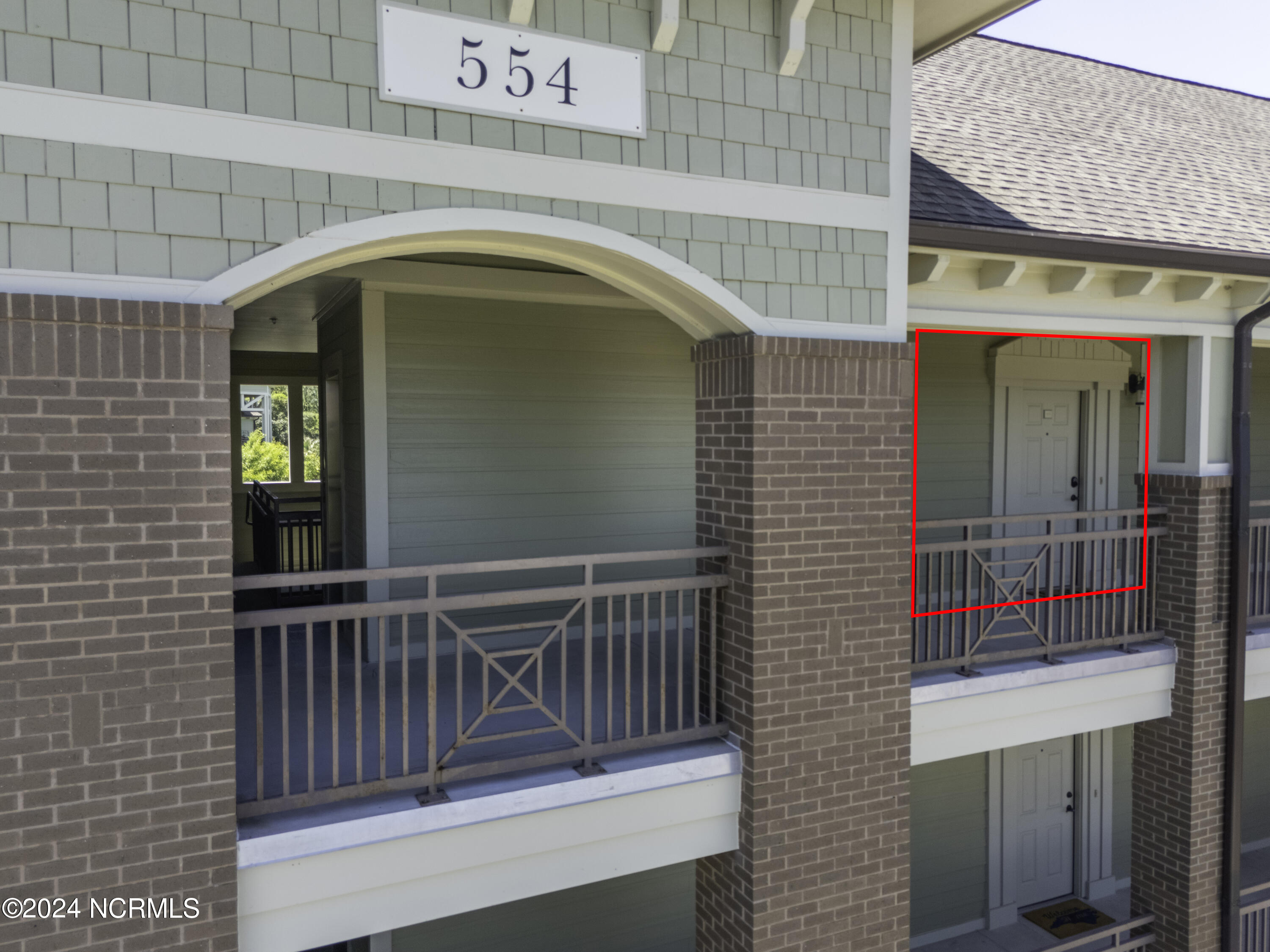 554 Grande Manor Court, 303