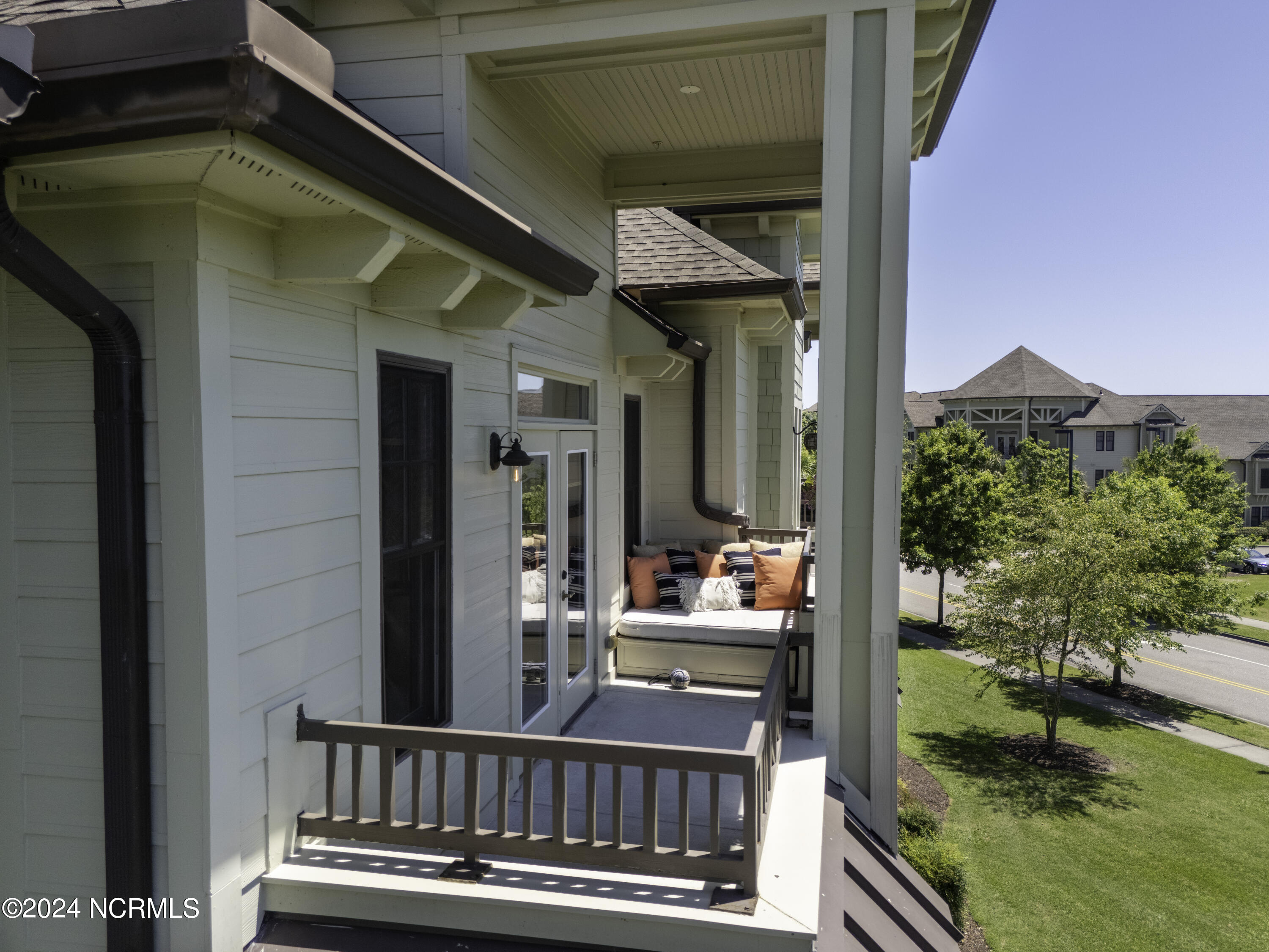 554 Grande Manor Court, 303