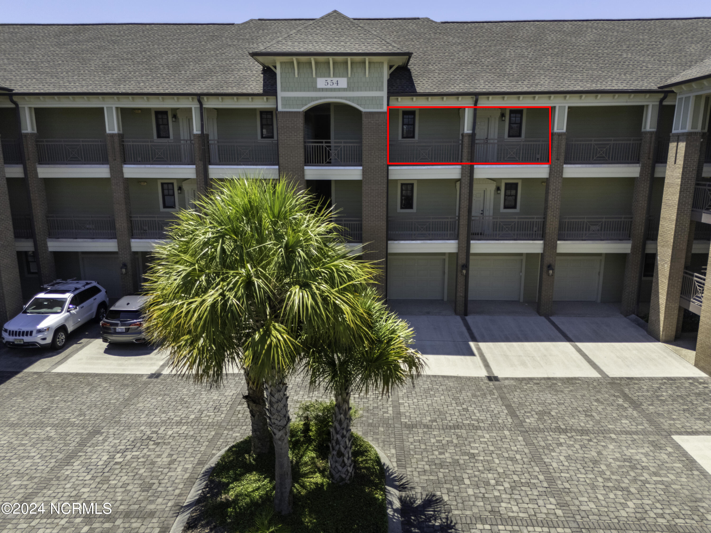 554 Grande Manor Court, 303