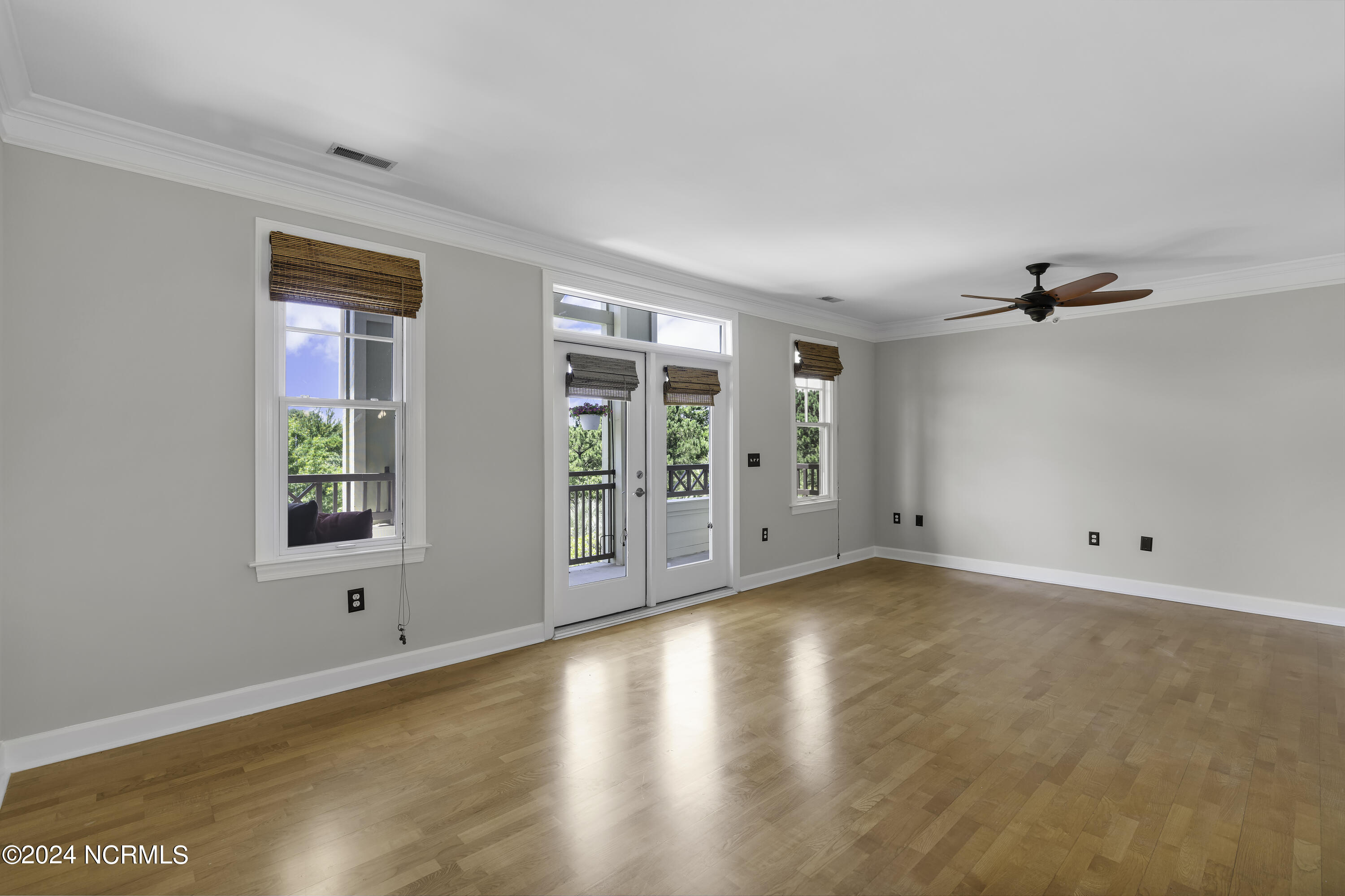 554 Grande Manor Court, 303