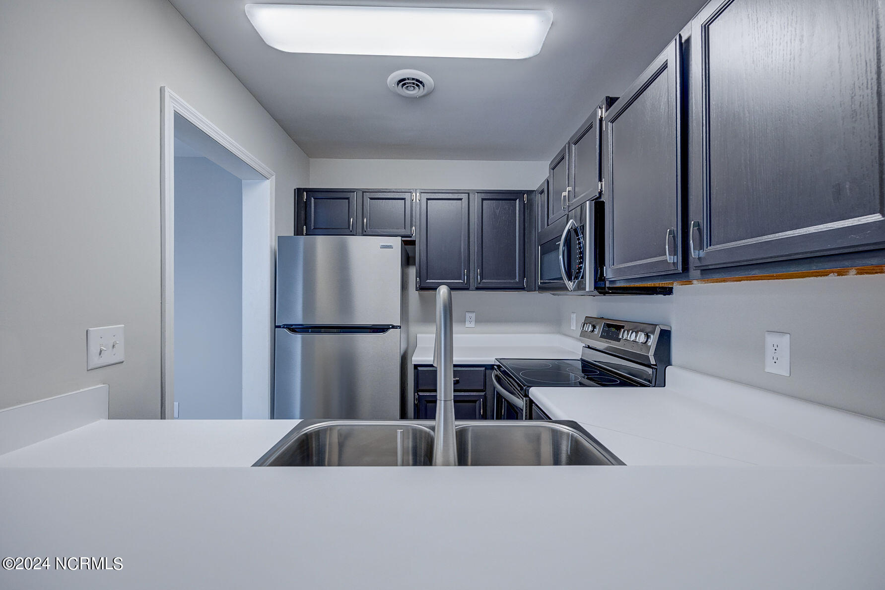 152 Lullwater Drive Unit B