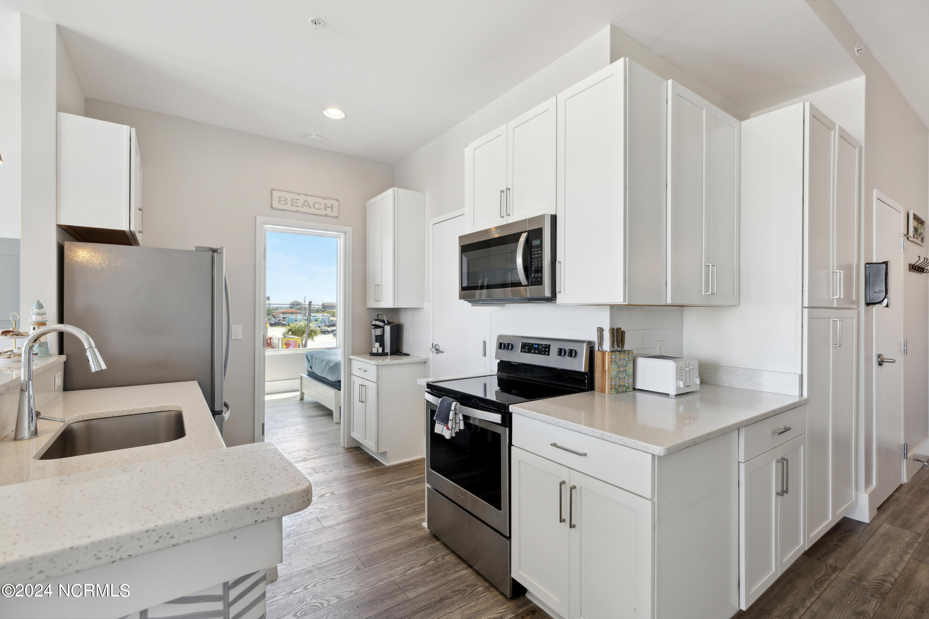 102 Cape Fear Boulevard, 204