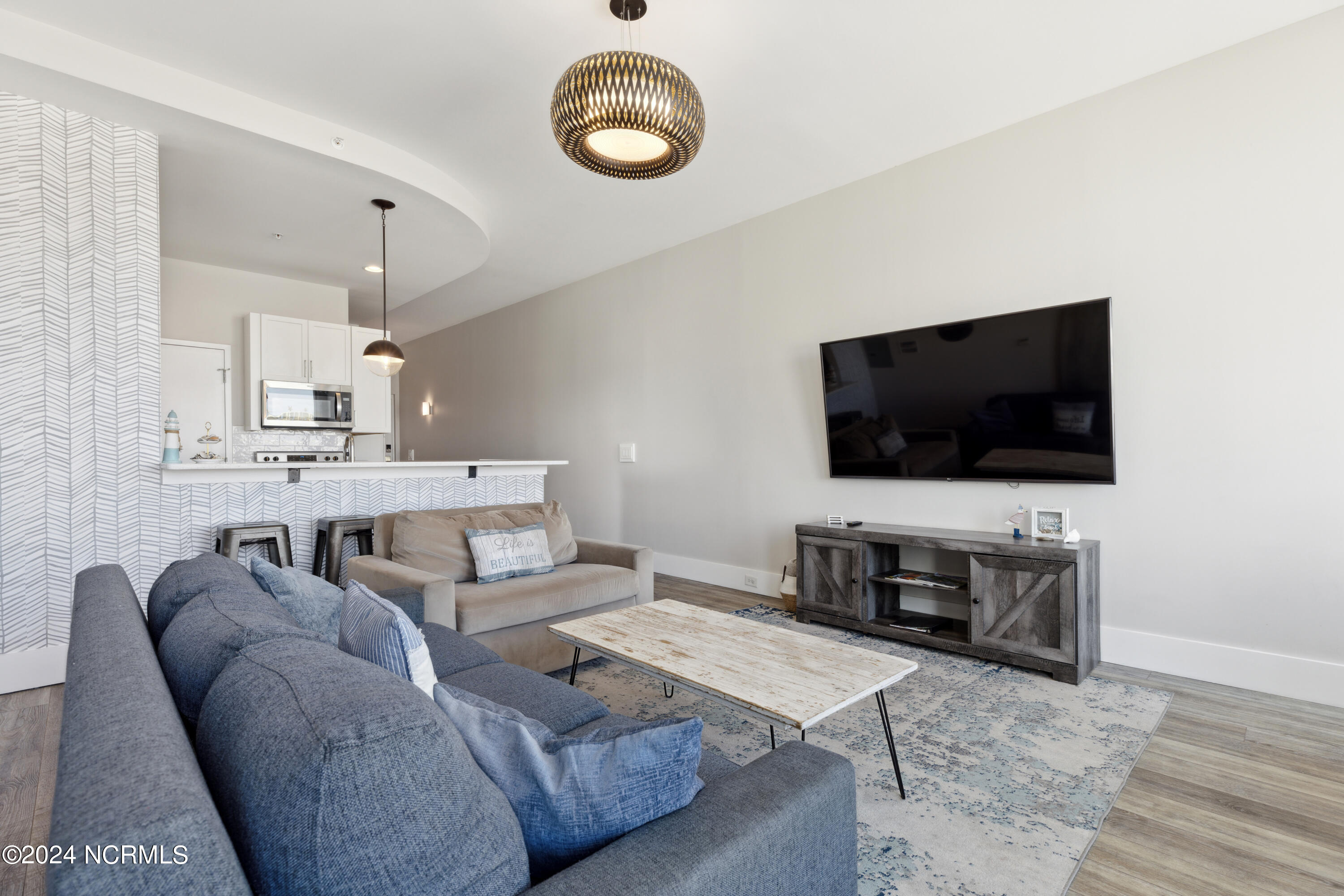 102 Cape Fear Boulevard, 204