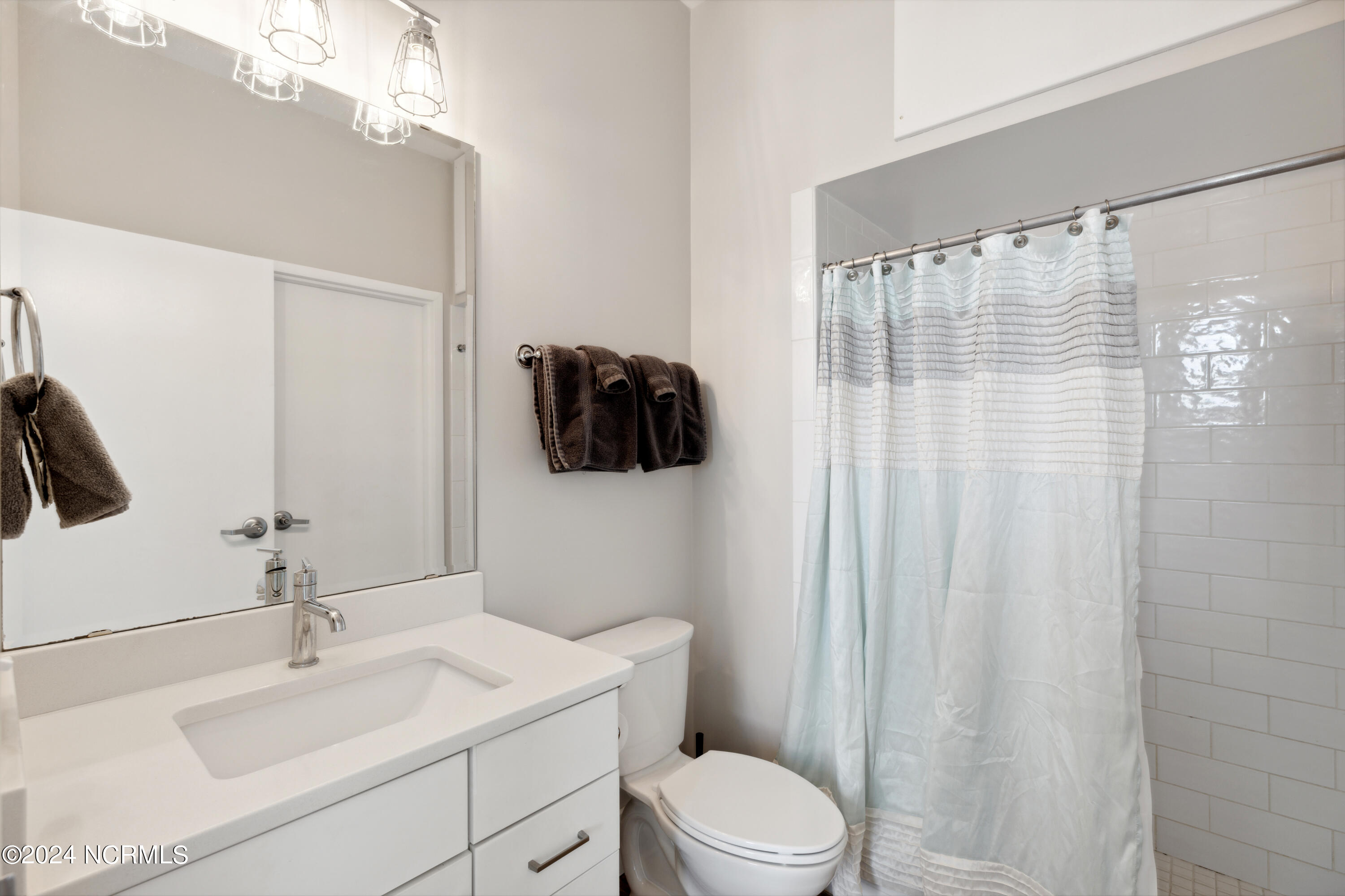 102 Cape Fear Boulevard, 204