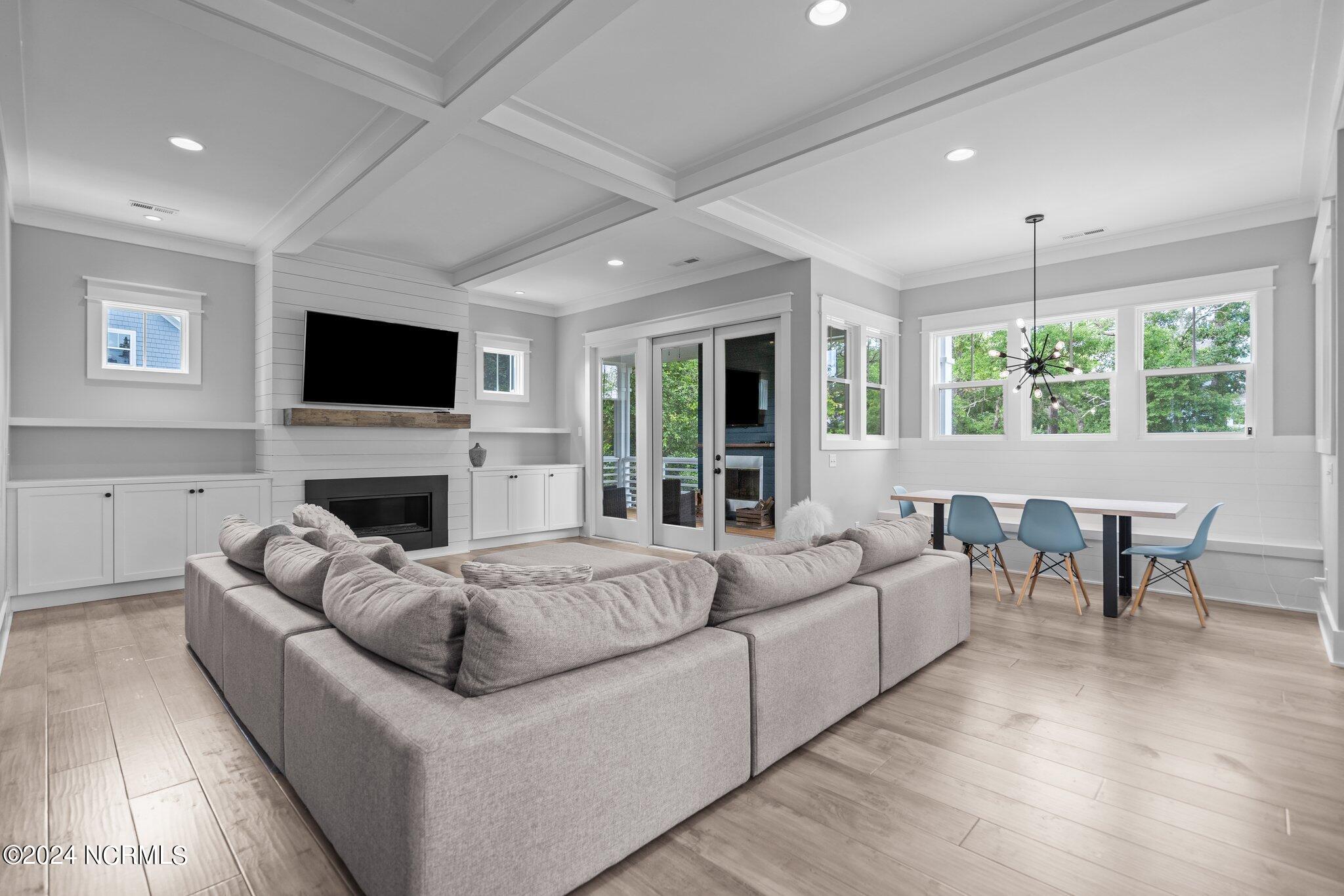 1300 Tidalwalk Drive