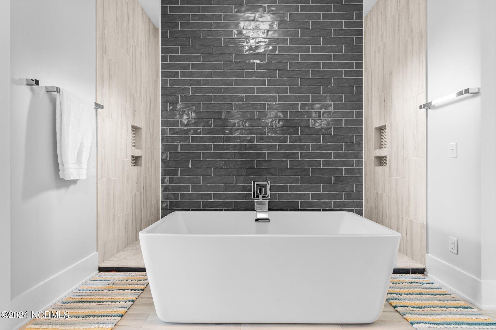 1300 Tidalwalk Drive