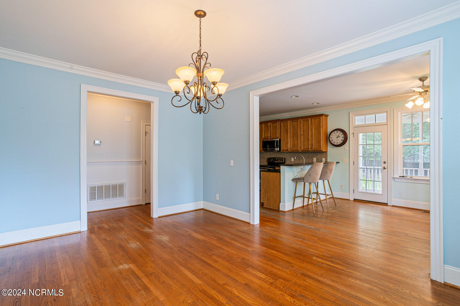 8914 Breadon Court