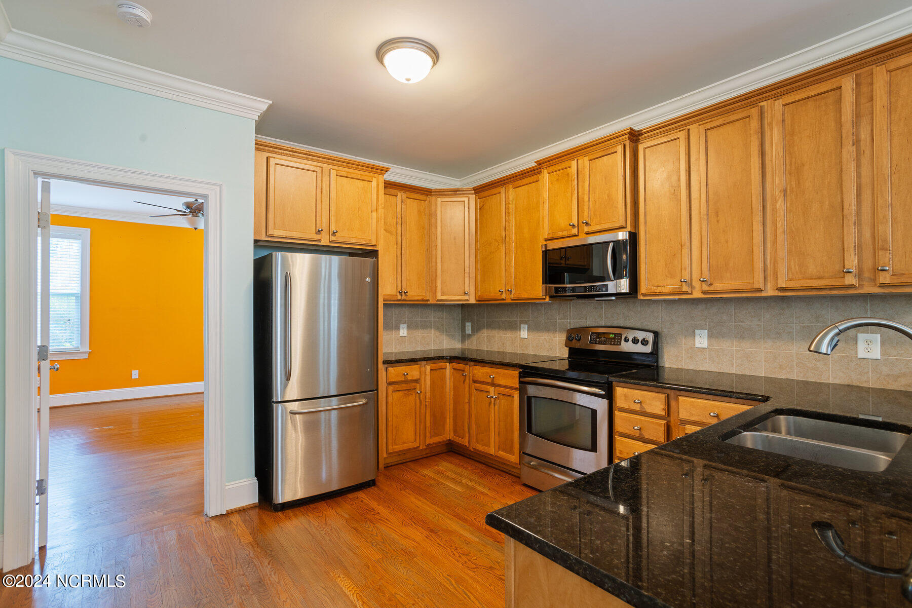 8914 Breadon Court