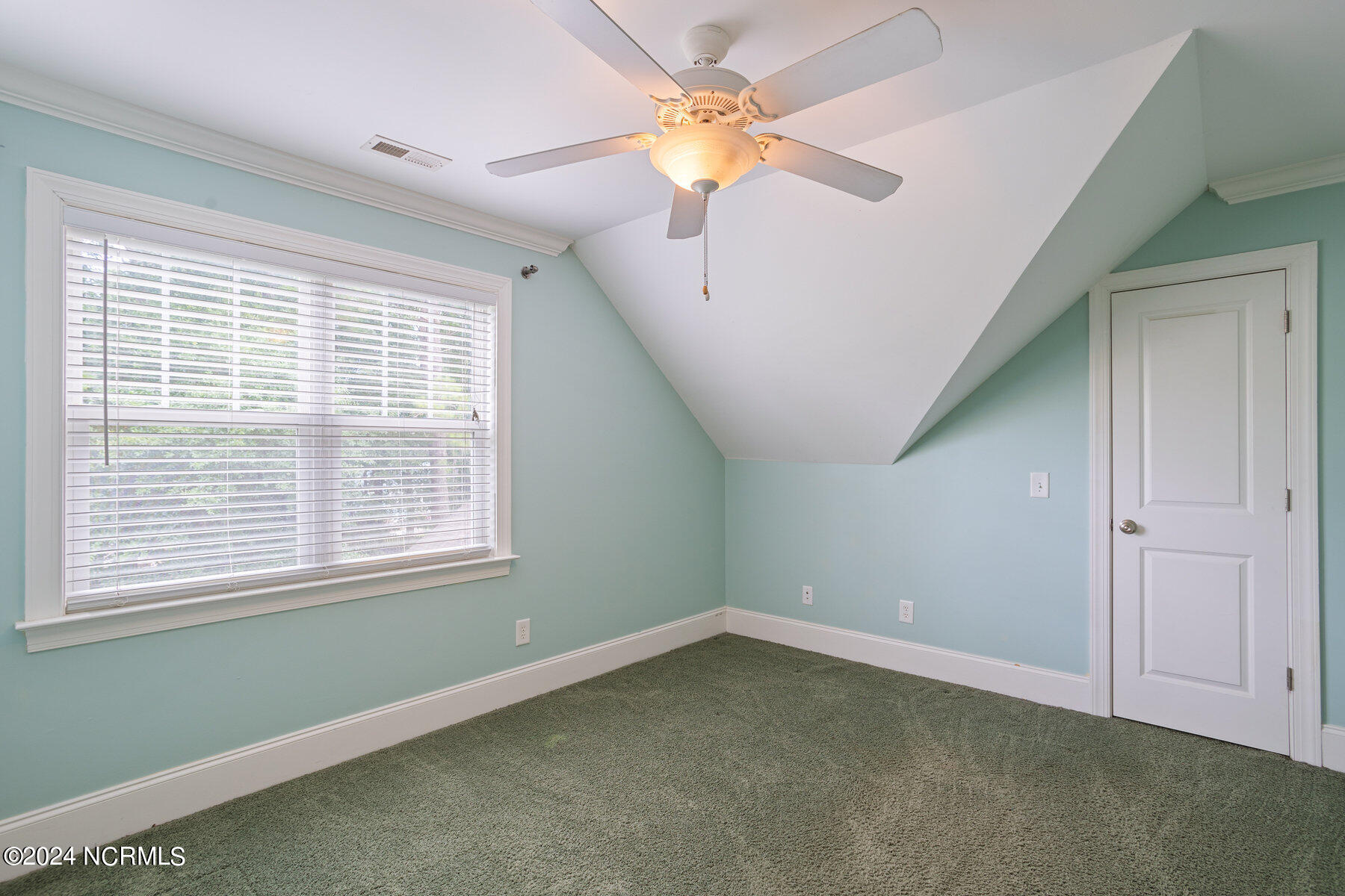 8914 Breadon Court