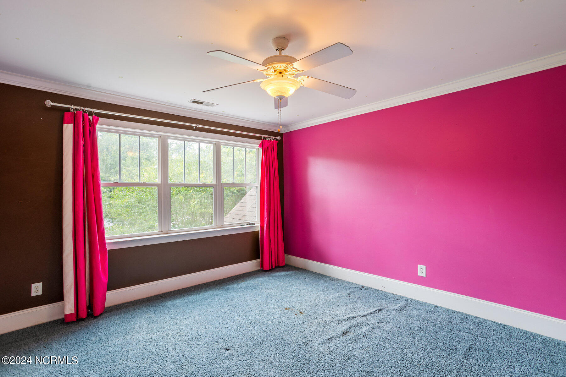 8914 Breadon Court