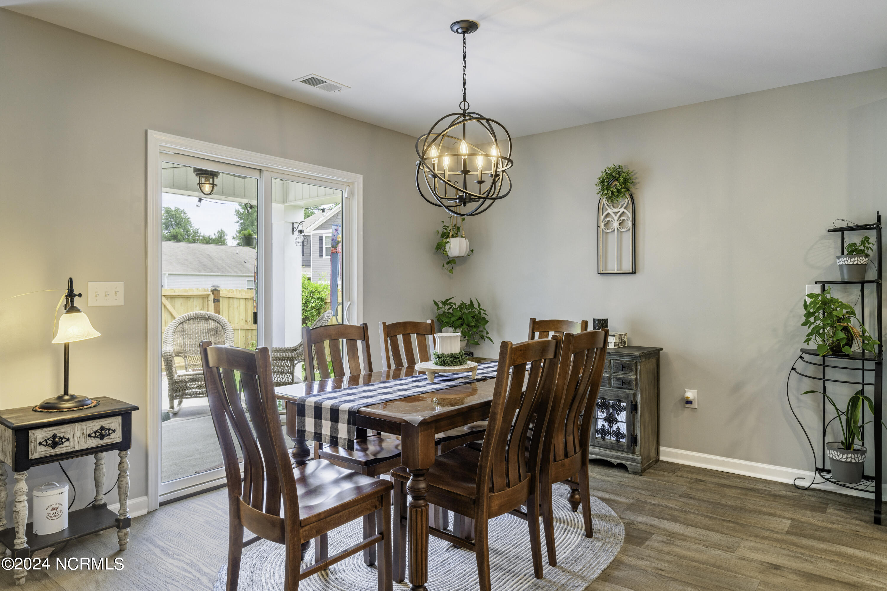 8102 Thatcher Lane NE