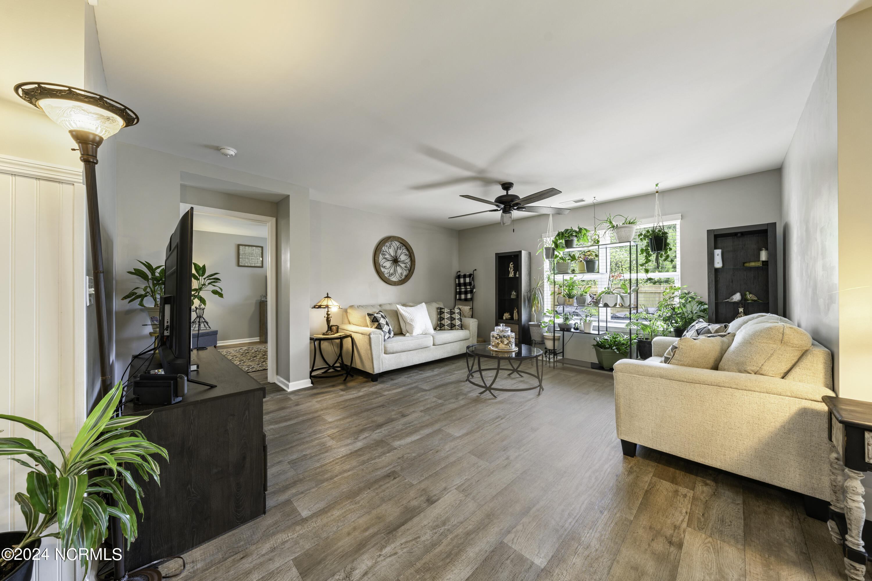 8102 Thatcher Lane NE