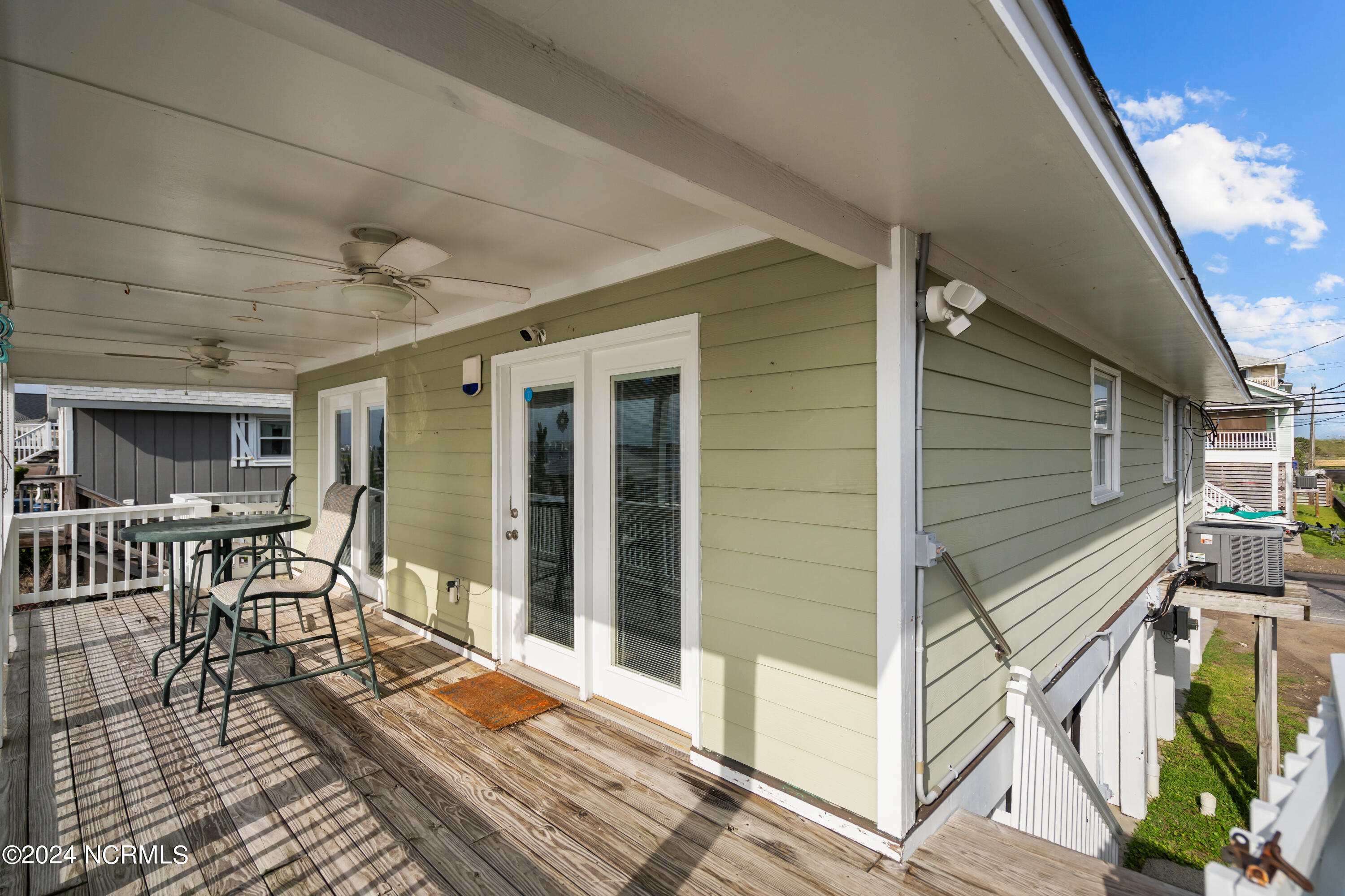 909 Canal Drive