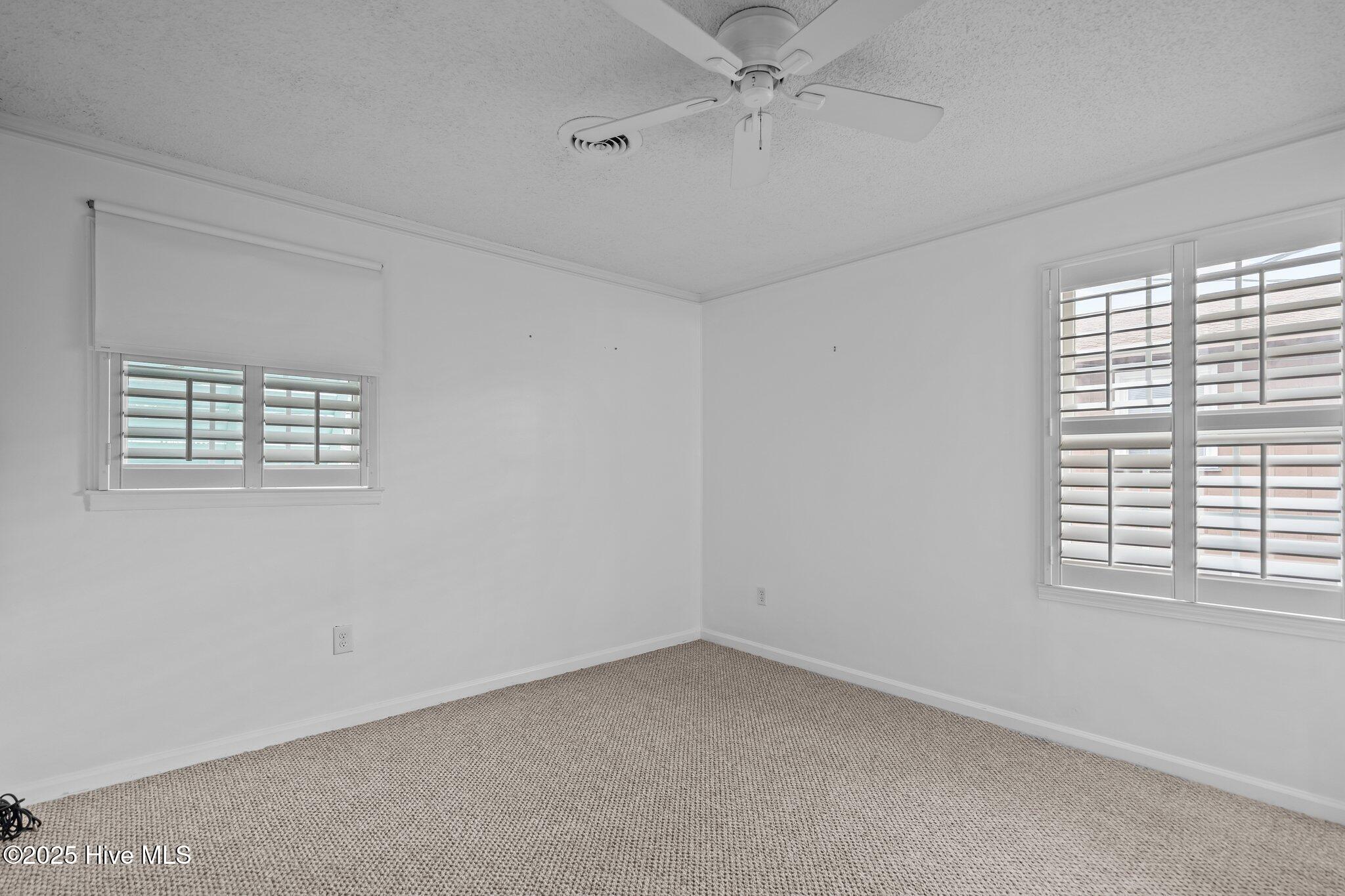 909 Canal Drive