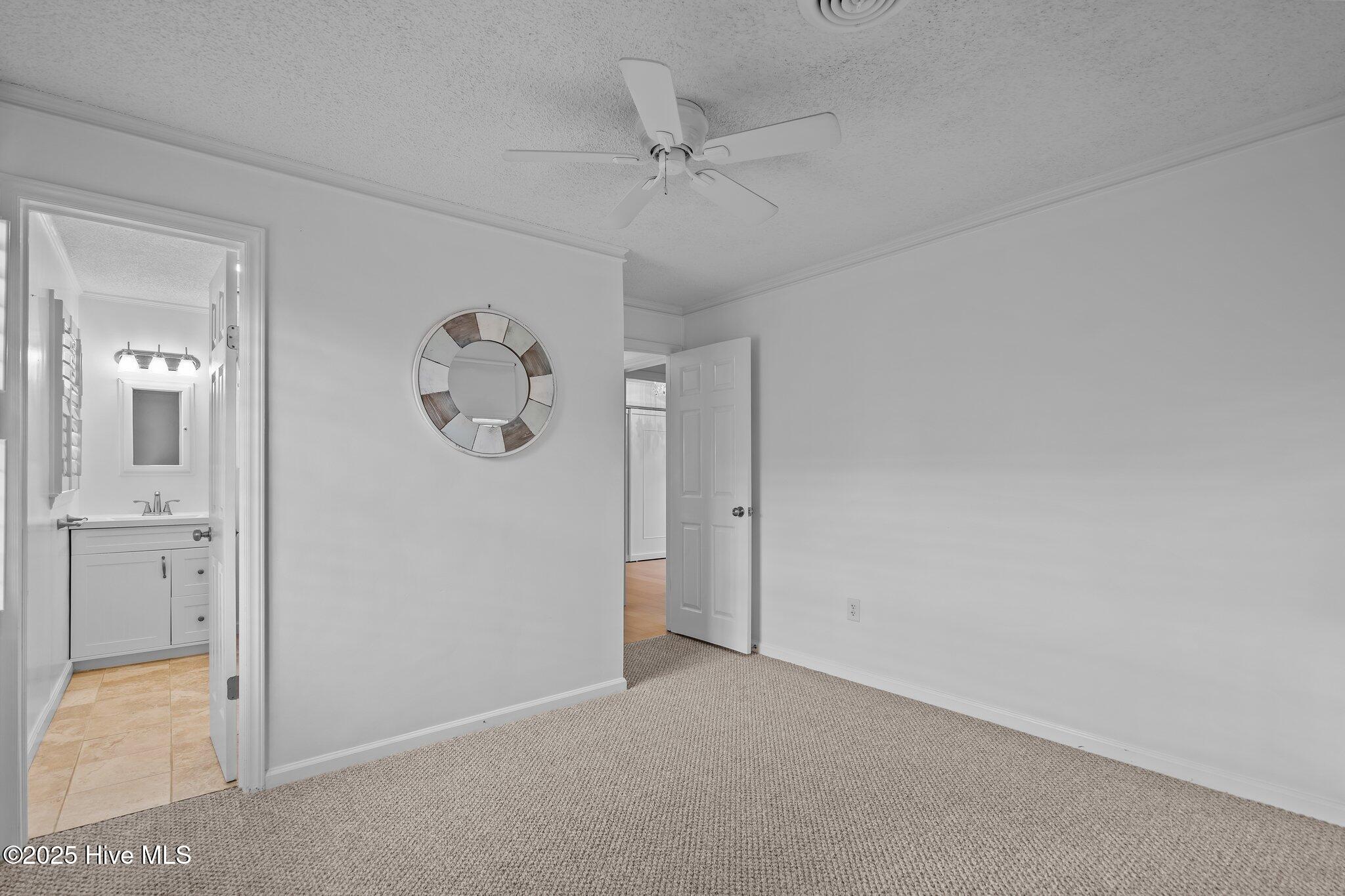 909 Canal Drive