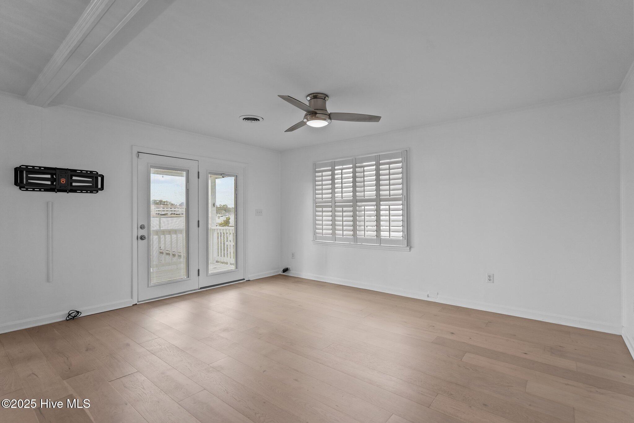 909 Canal Drive