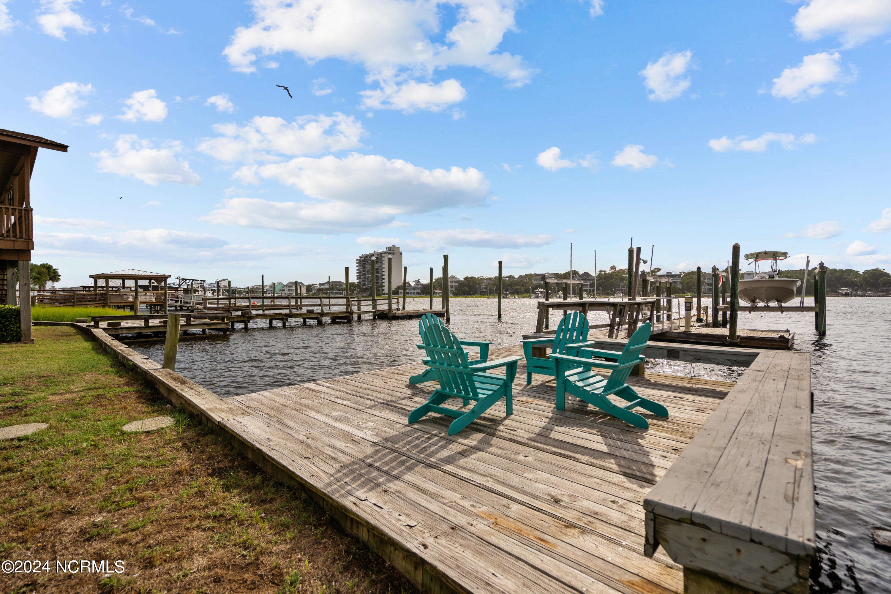 909 Canal Drive