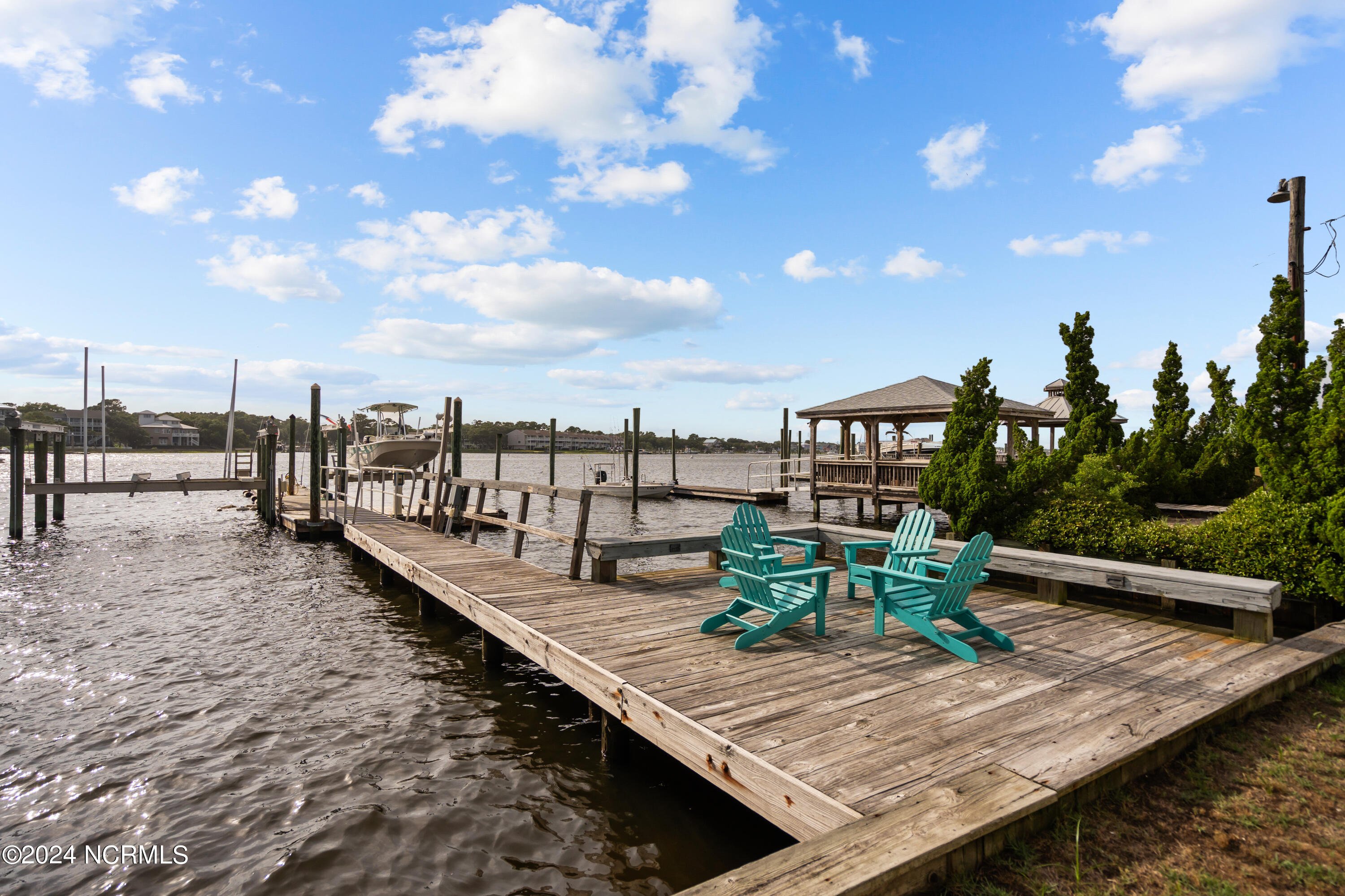 909 Canal Drive