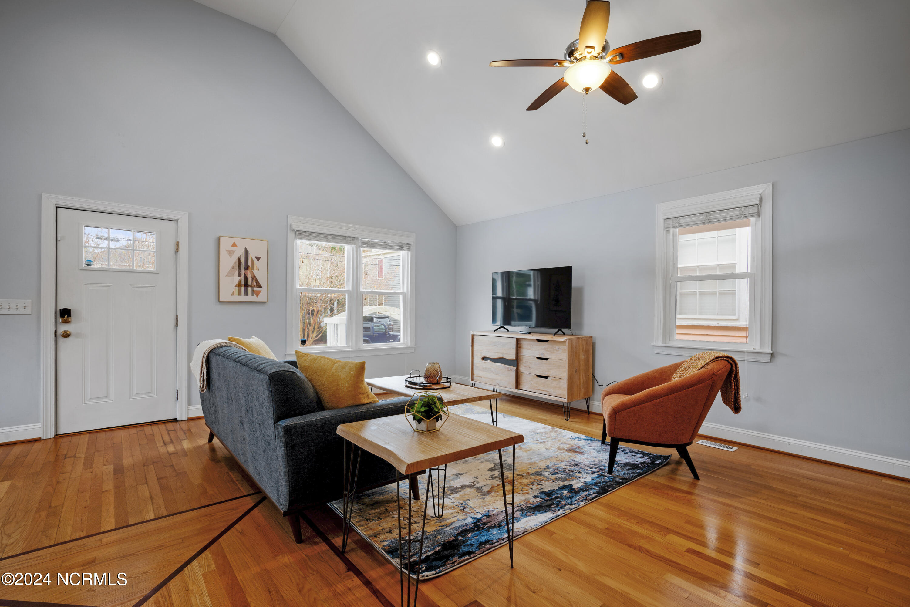 121 N 8th Street