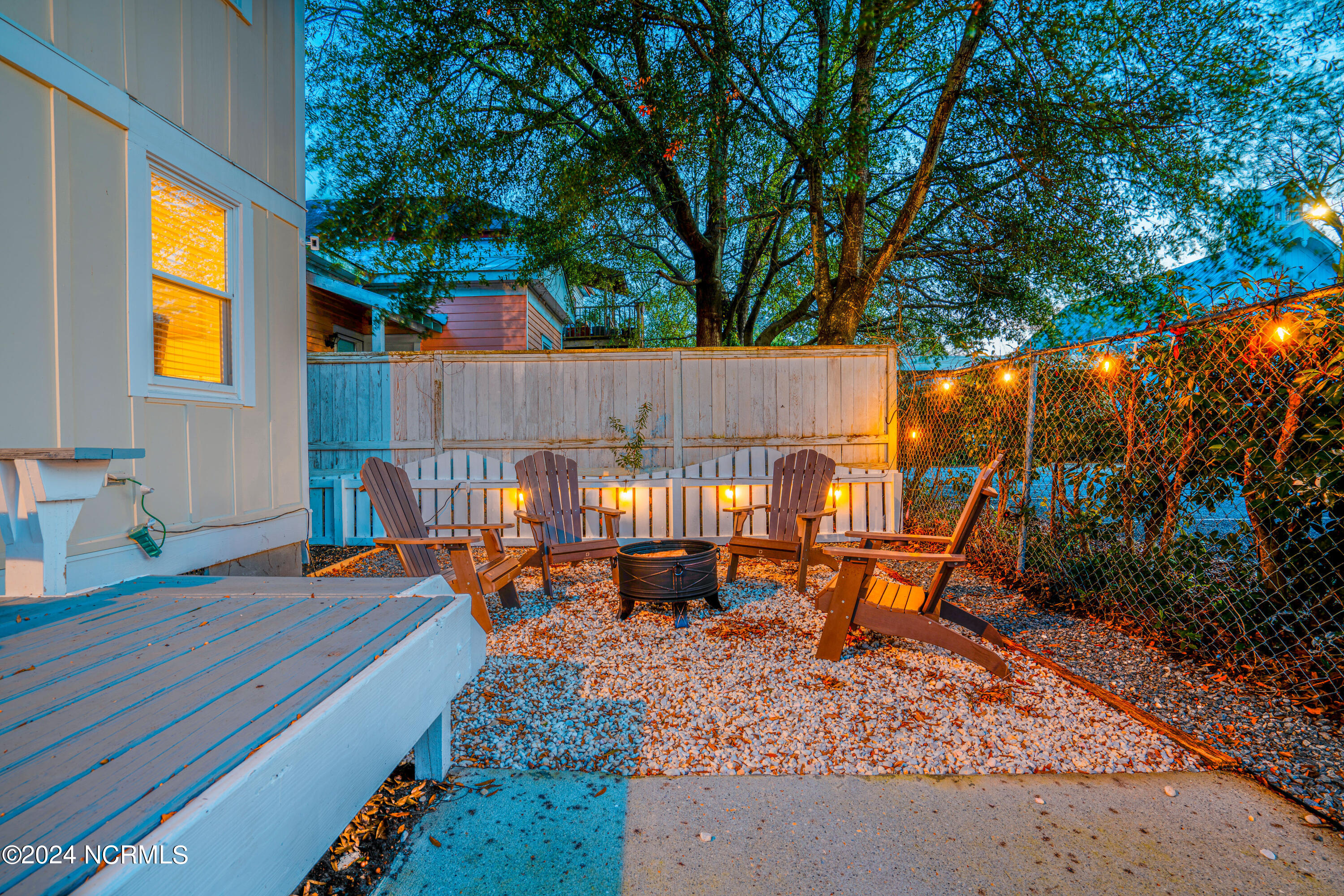121 N 8th Street