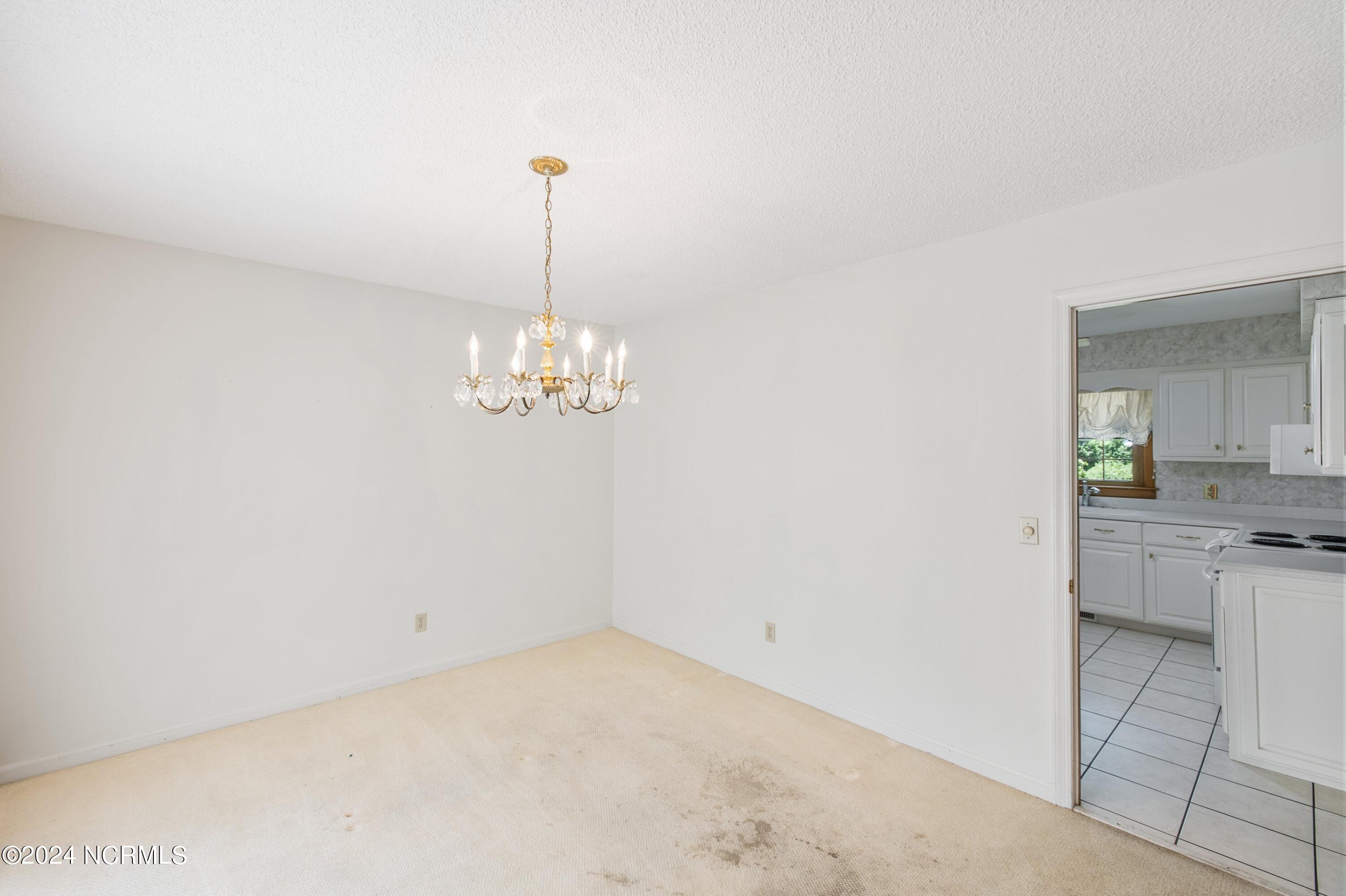 214 W Blackbeard Road